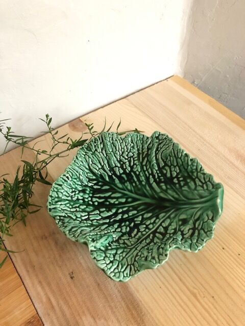 Cup slurry cabbage leaf