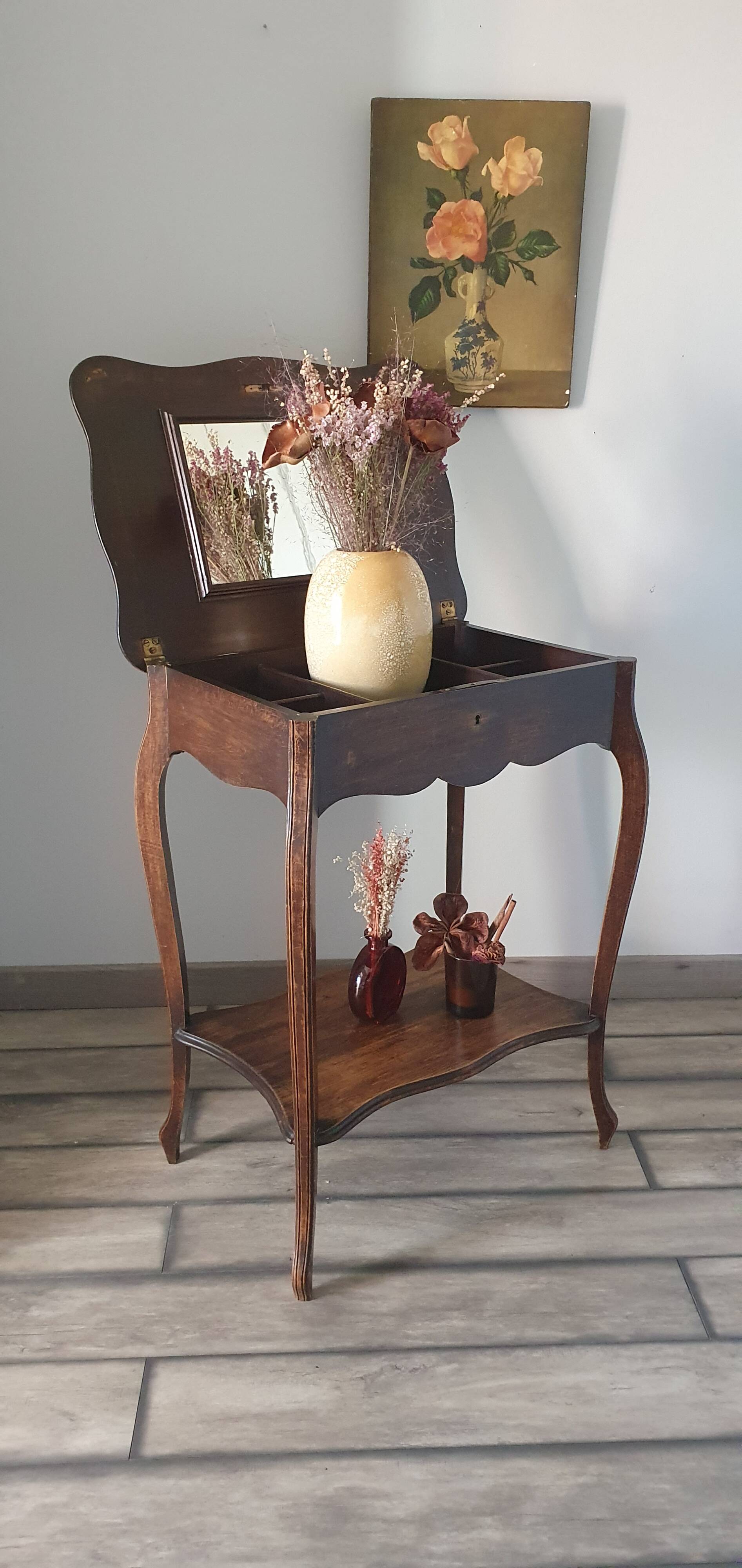 Meuble coiffeuse