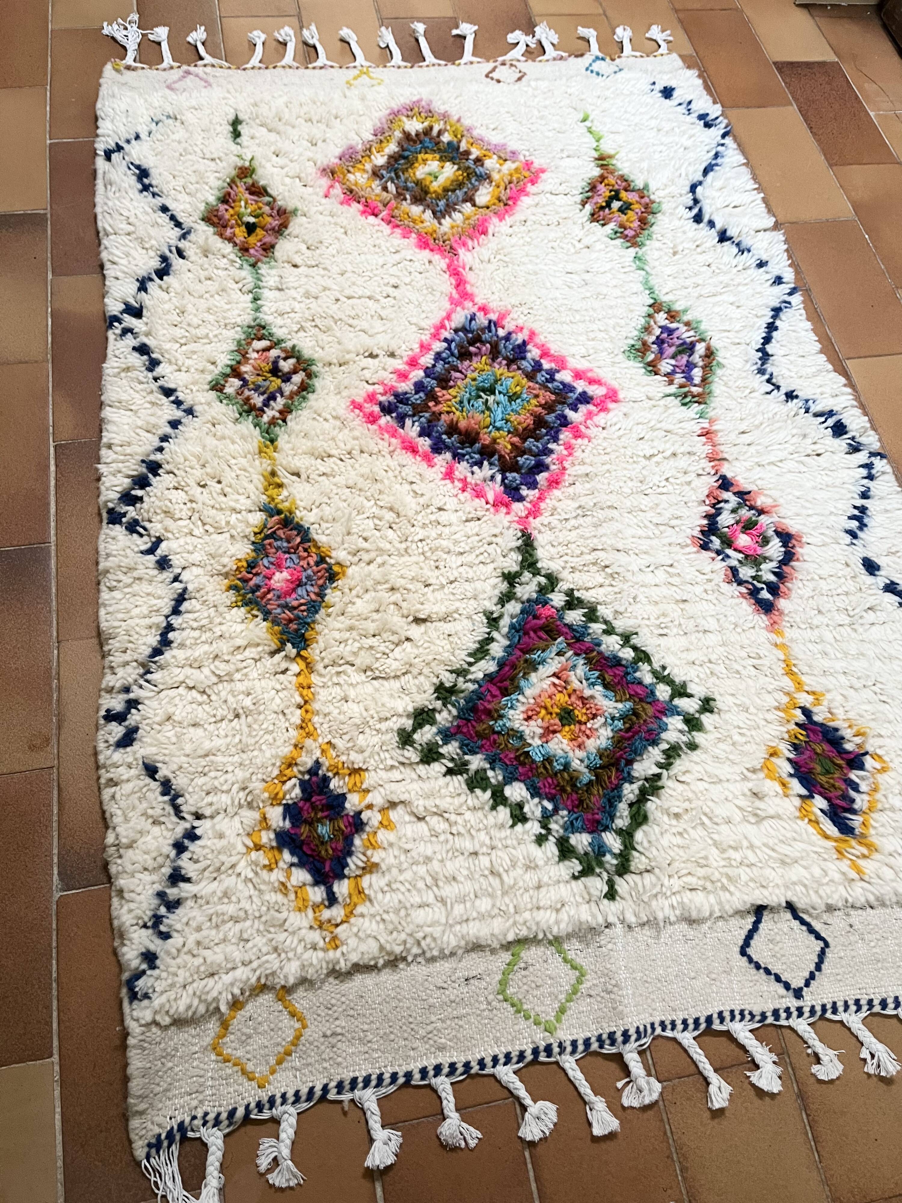 Moroccan azilal carpet 105x170 cm