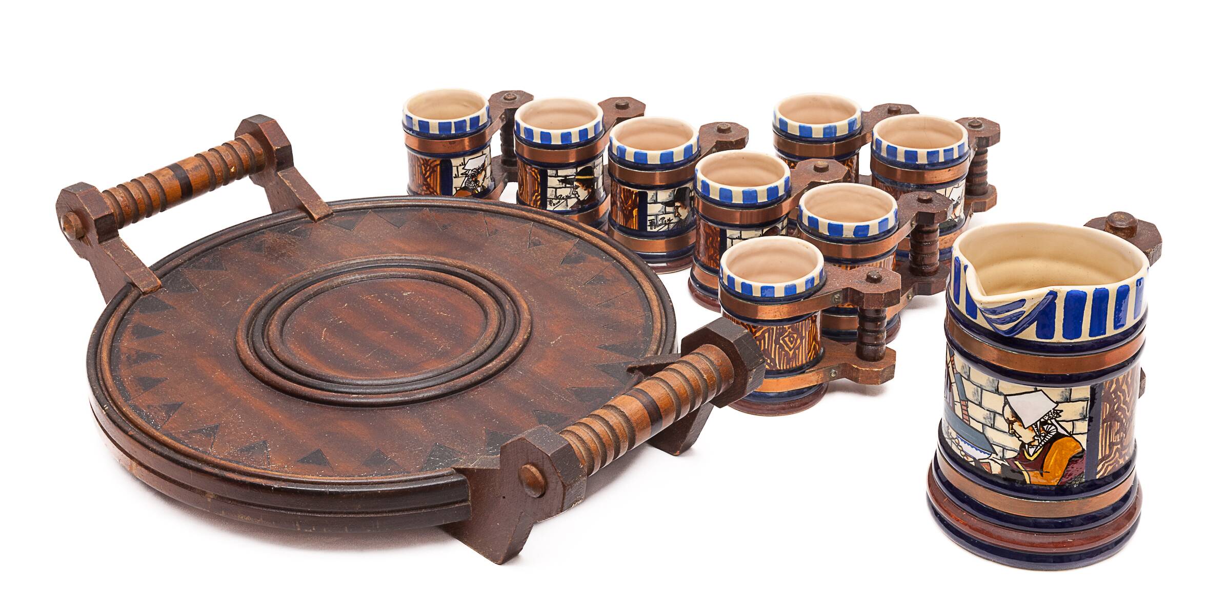 Drinks service by Paul Fouillen