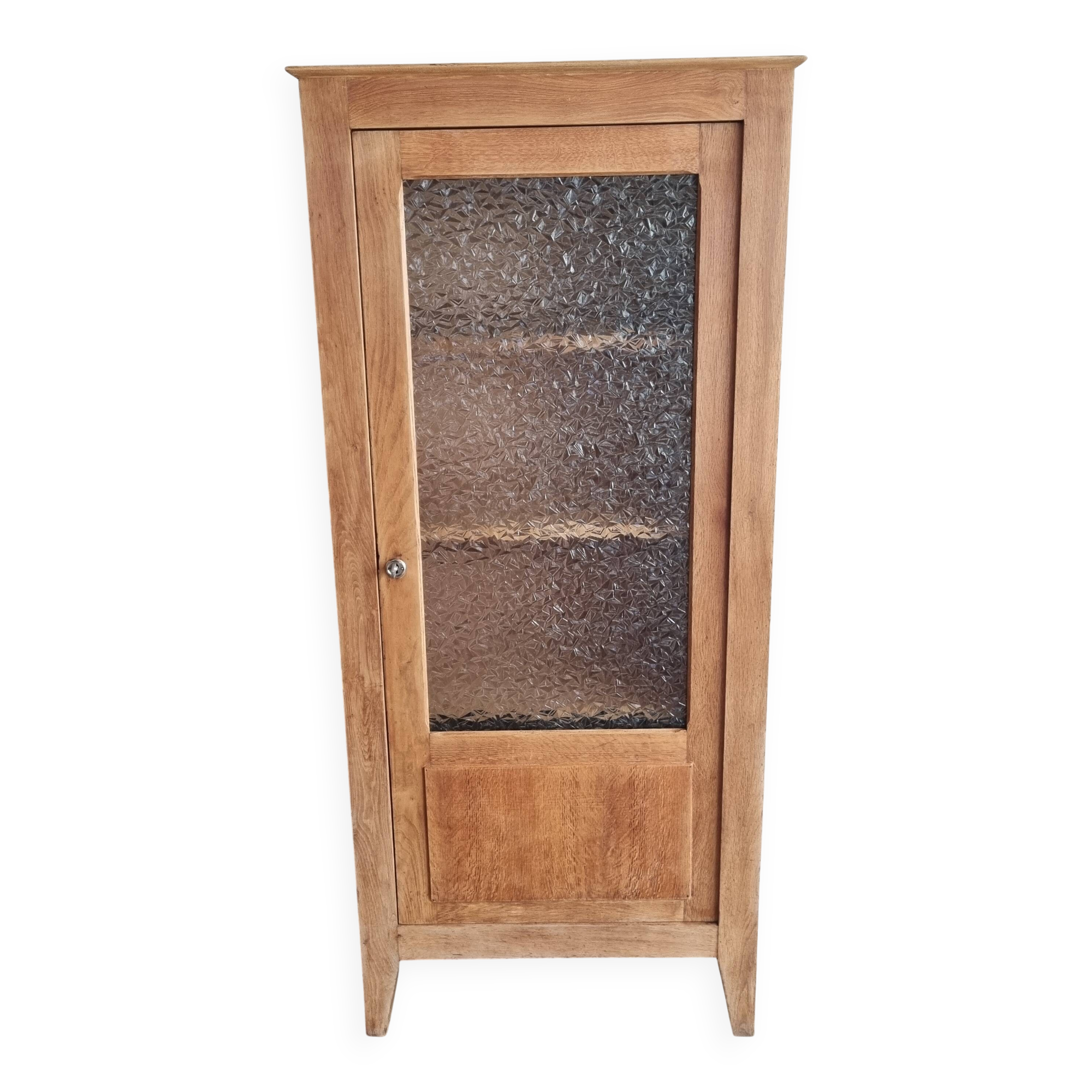 Glass cabinet
