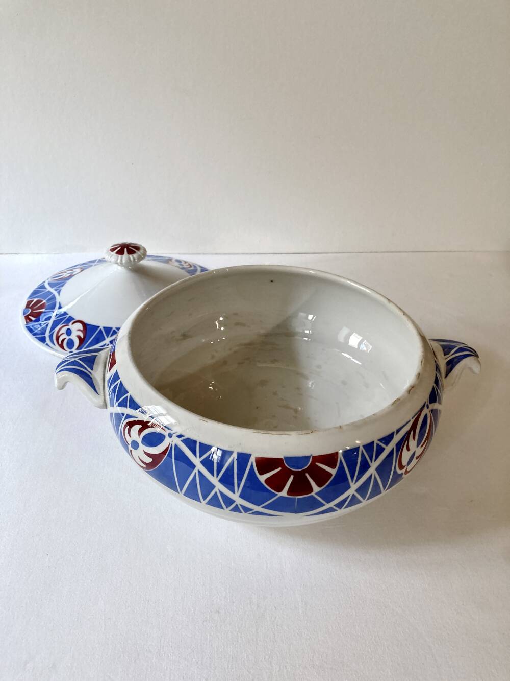 Soup tureen, Sarreguemines, Robinson model