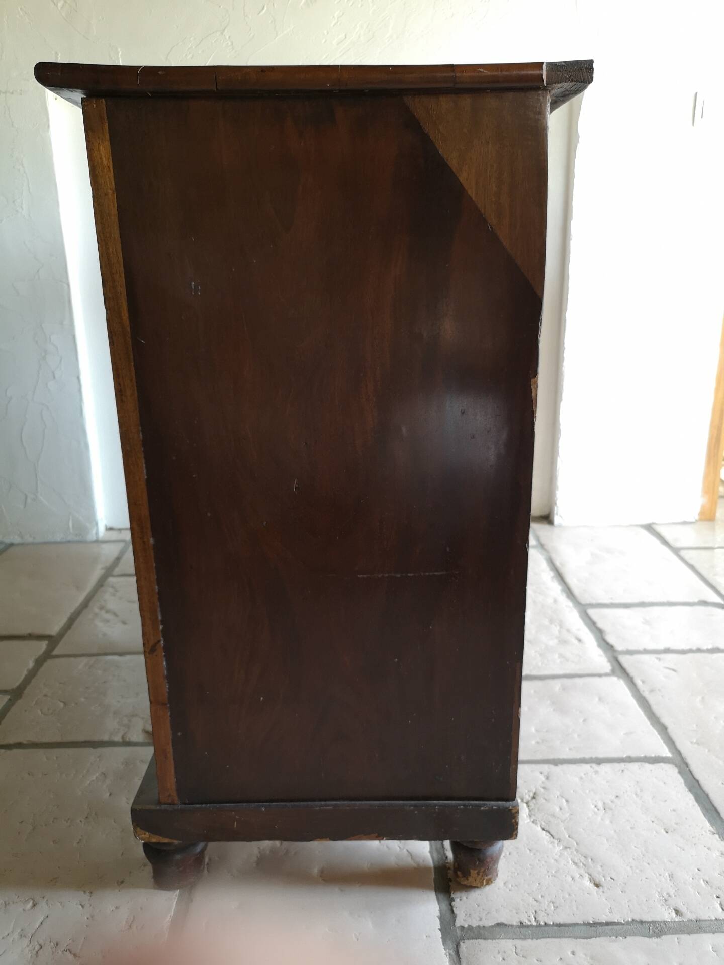 English commode