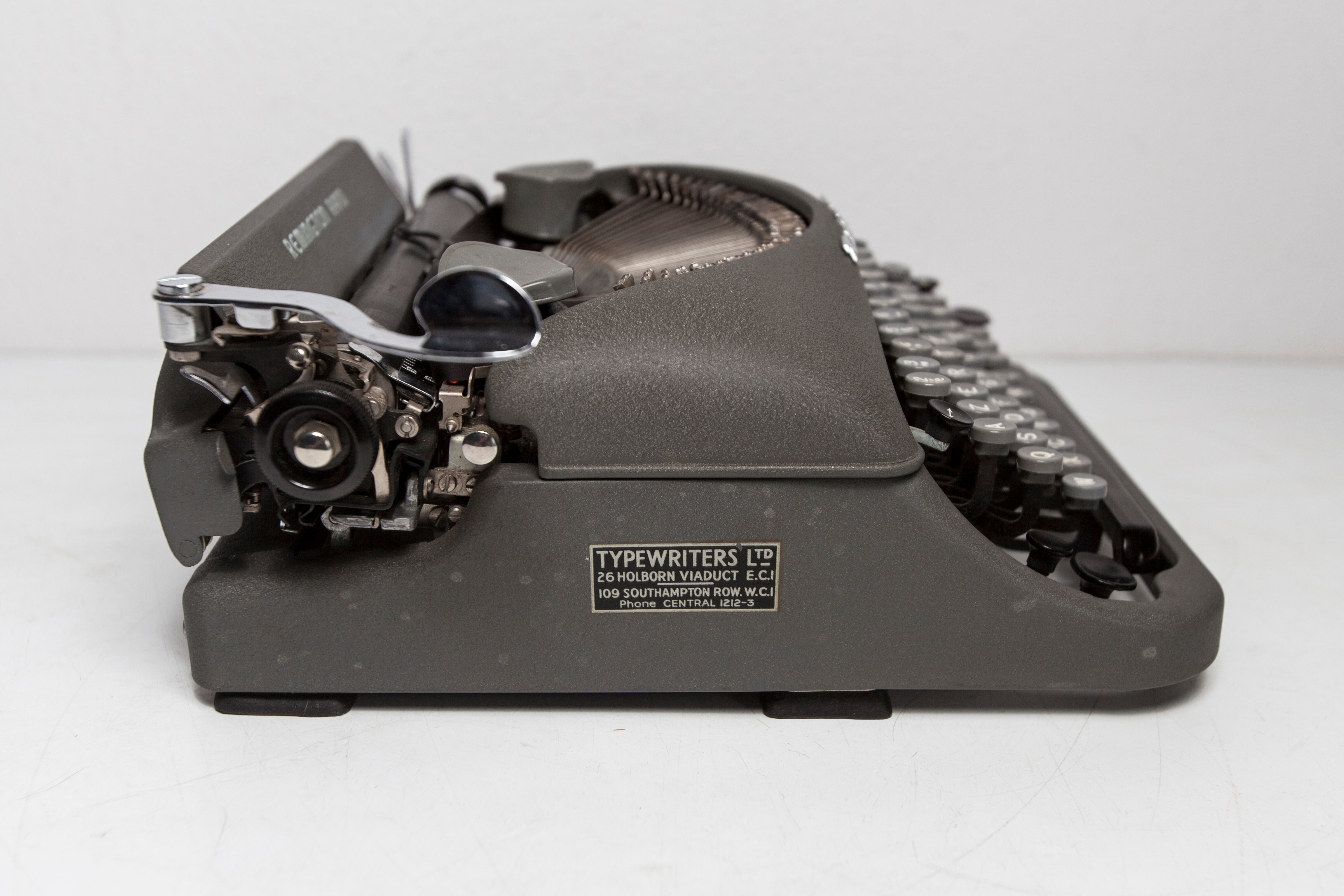 Typewriter Remington rand 1947 deluxe model 5 revised and new ribbon