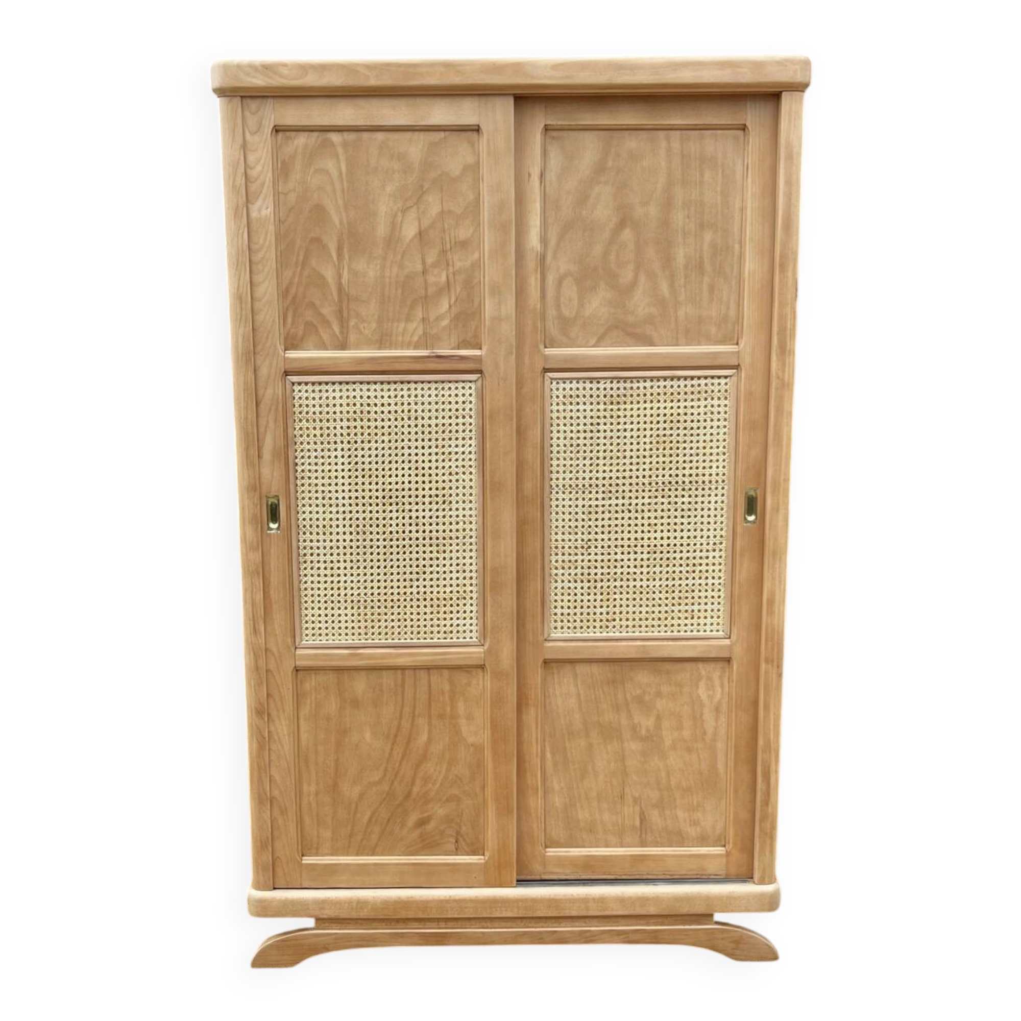 Sliding door wardrobe