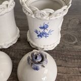 Duo of Capodimonte pots – Art porcelain and blue flowers