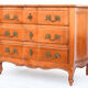 Commode arbalète en merisier