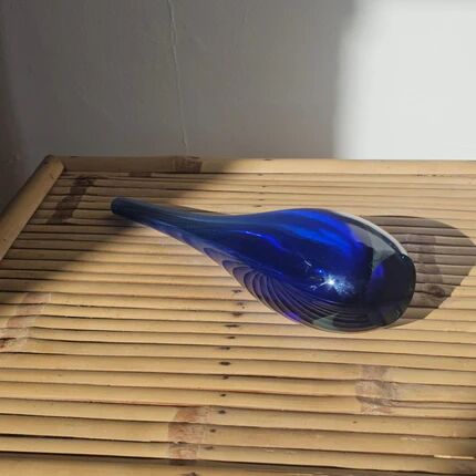 Blue Murano Sommerso collection Goccia drop-shaped soliflore vase.