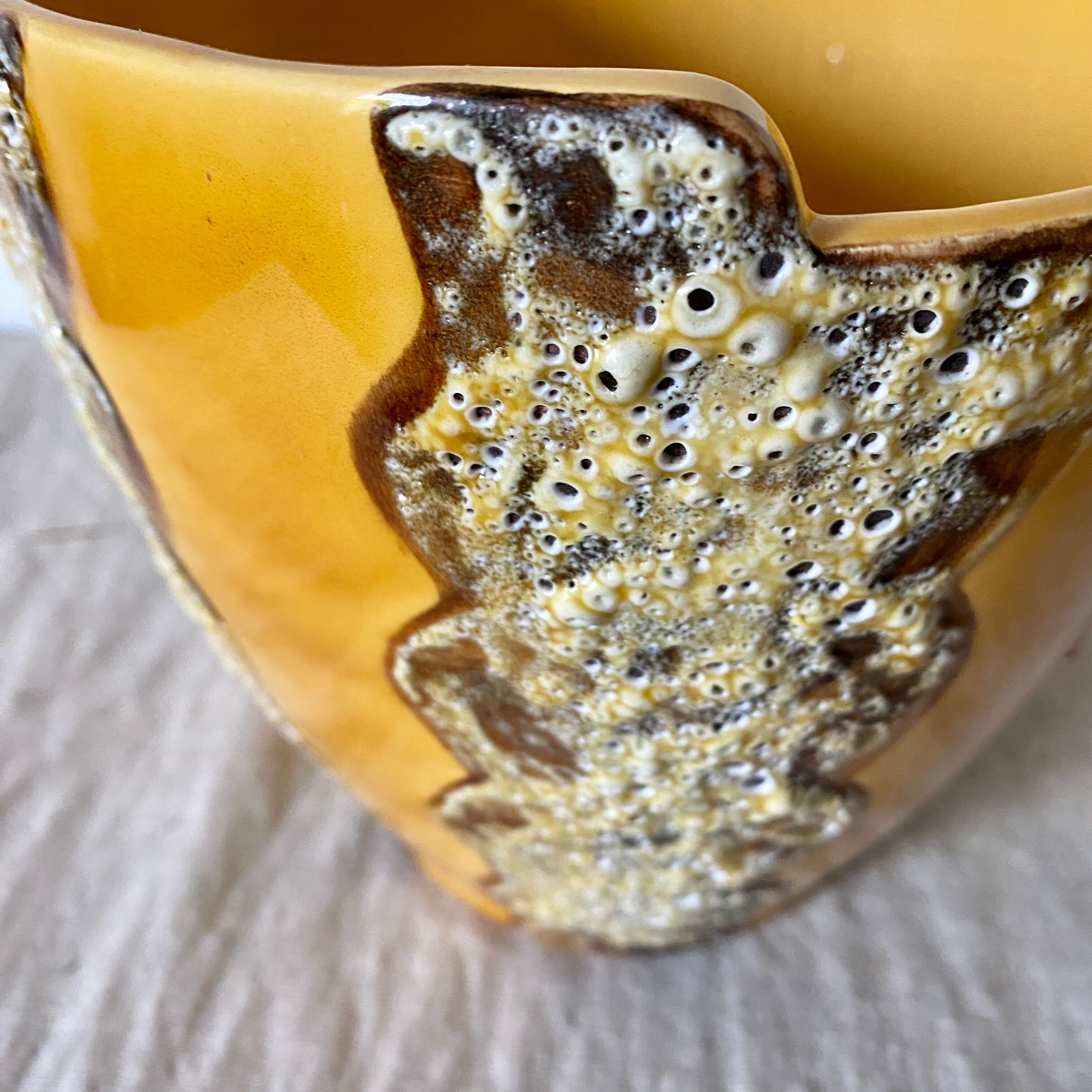 Vintage ceramic pot cover Big fire