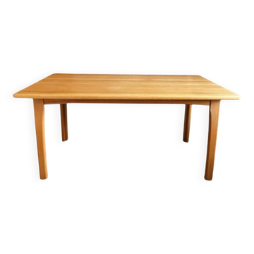 Table en bois massif