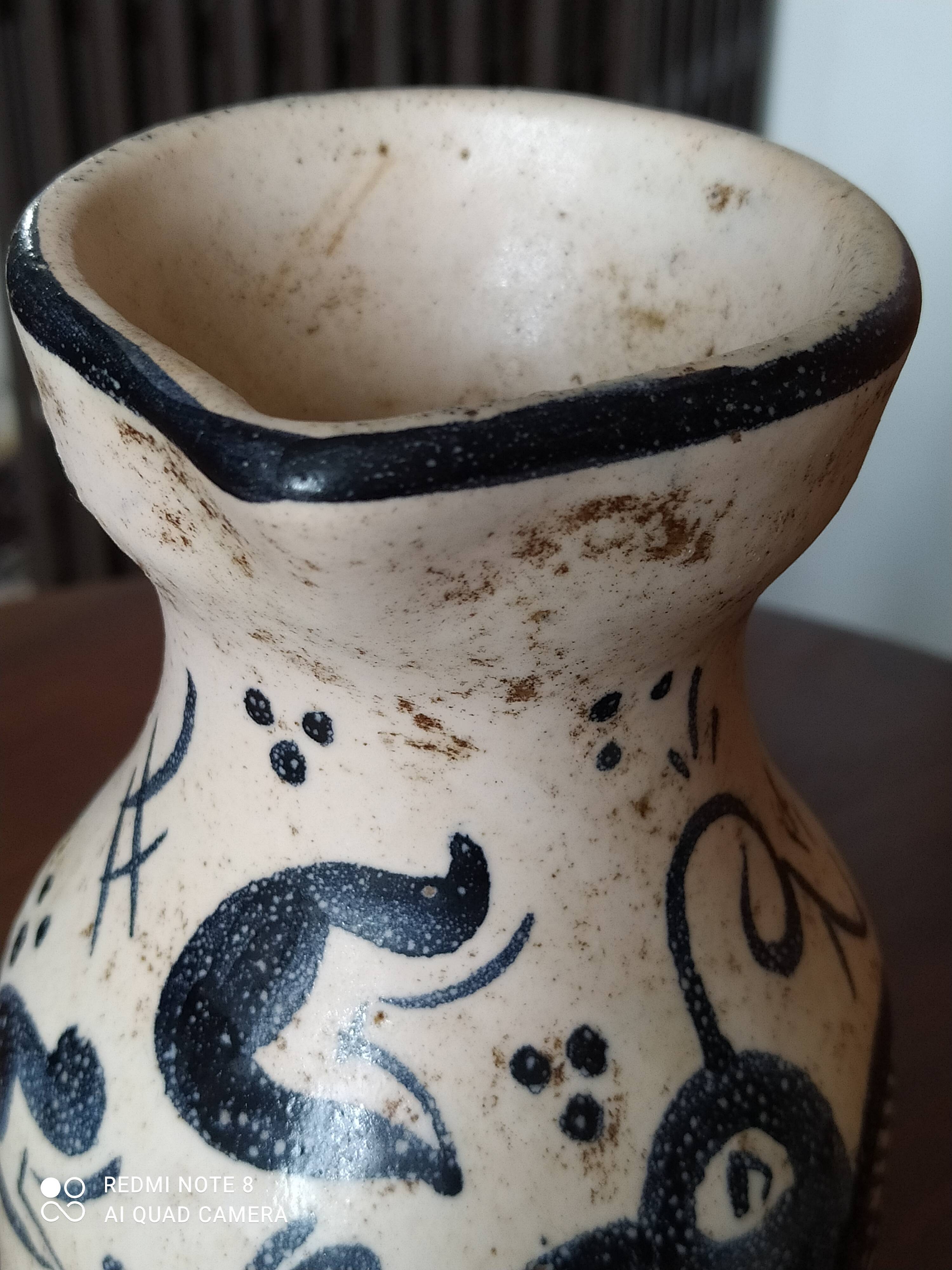 Pichet en céramique signé Artesa motif oiseau
