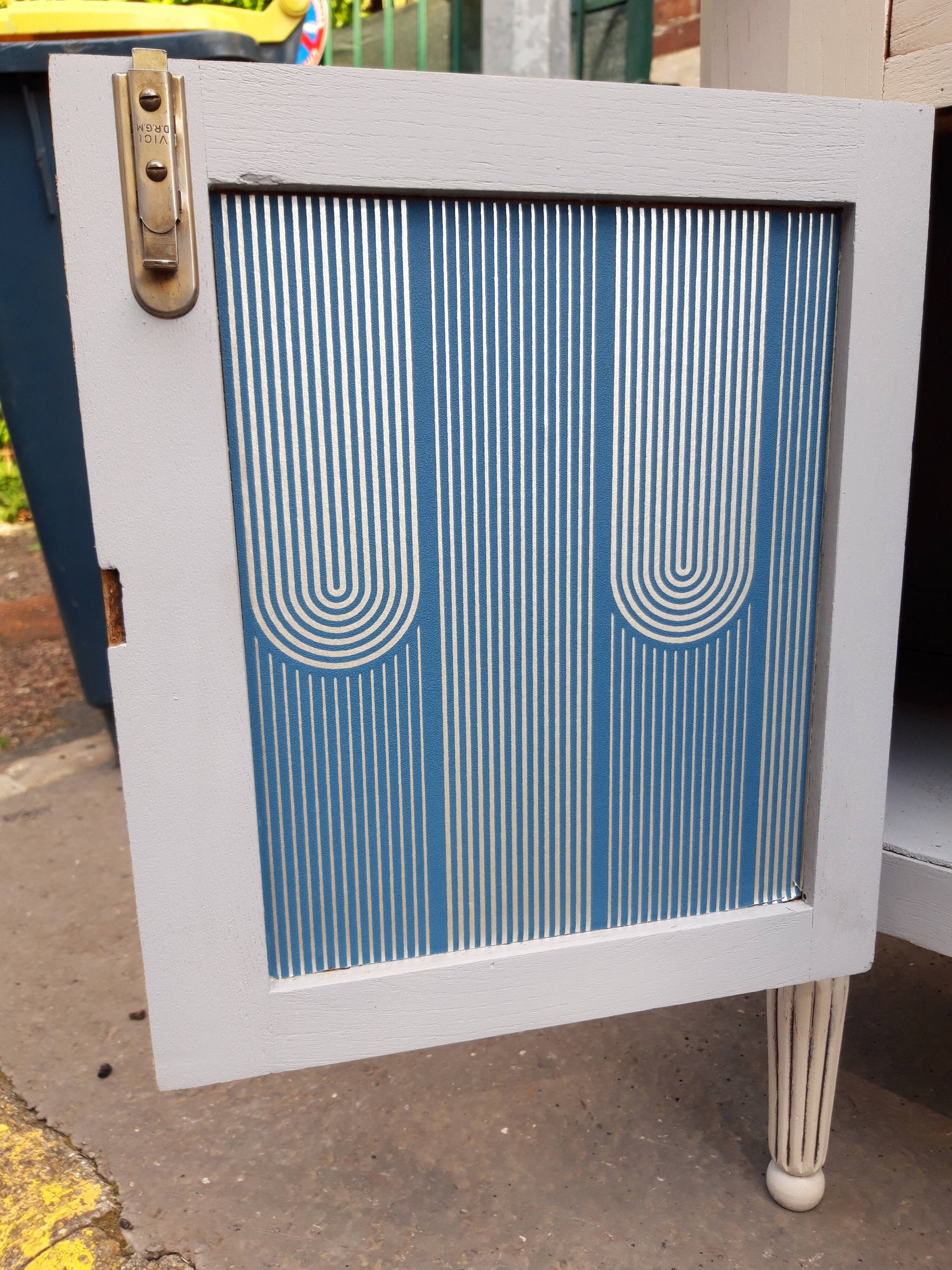 Rare Art Deco bar cabinet from the 1930s.
