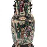 Nankin vase in porcelain signed under the base CHINA