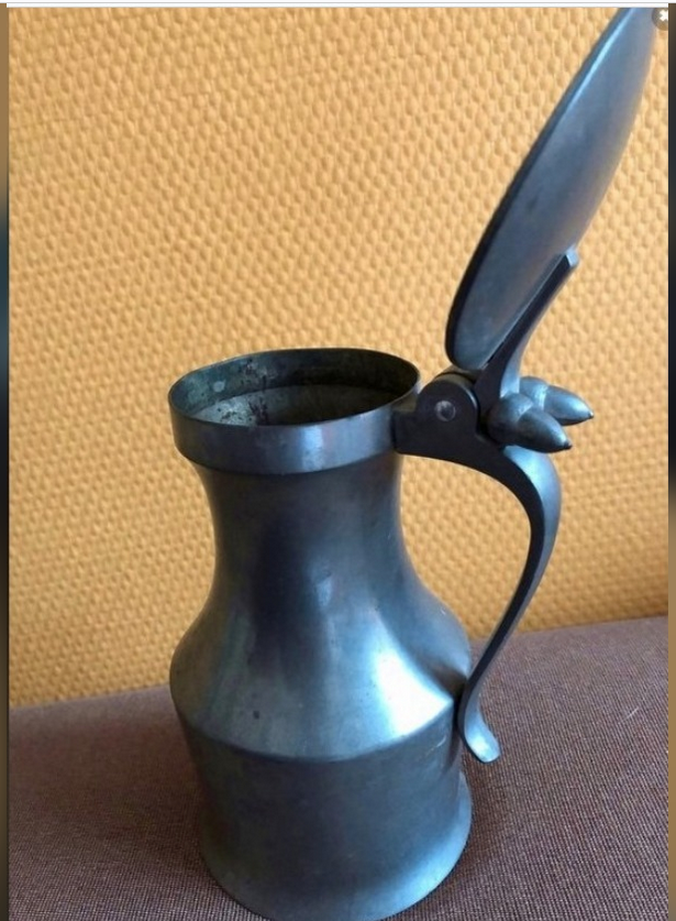 Pichet les étains du manoir paris