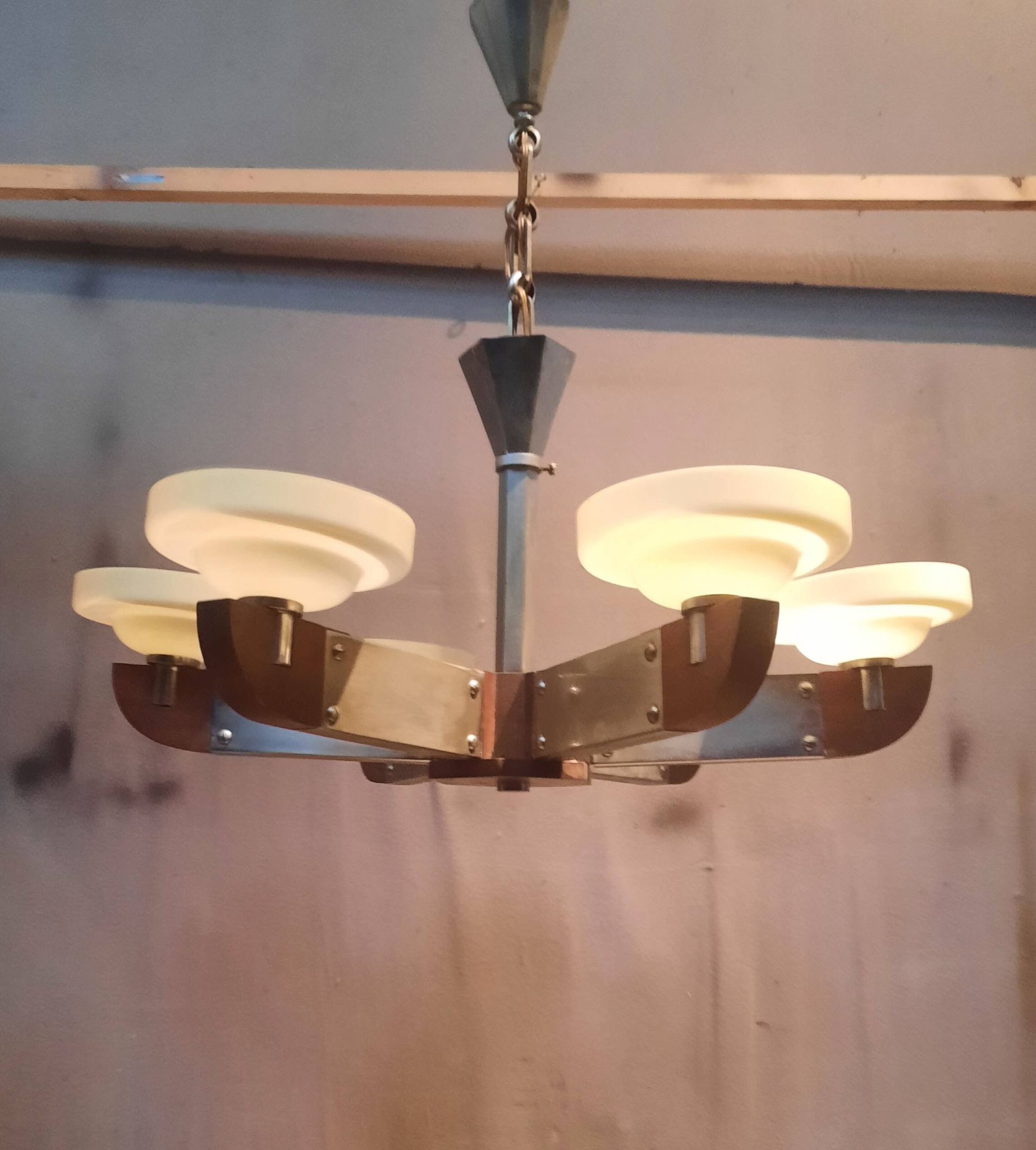 Mid-twentieth century modernist lustre