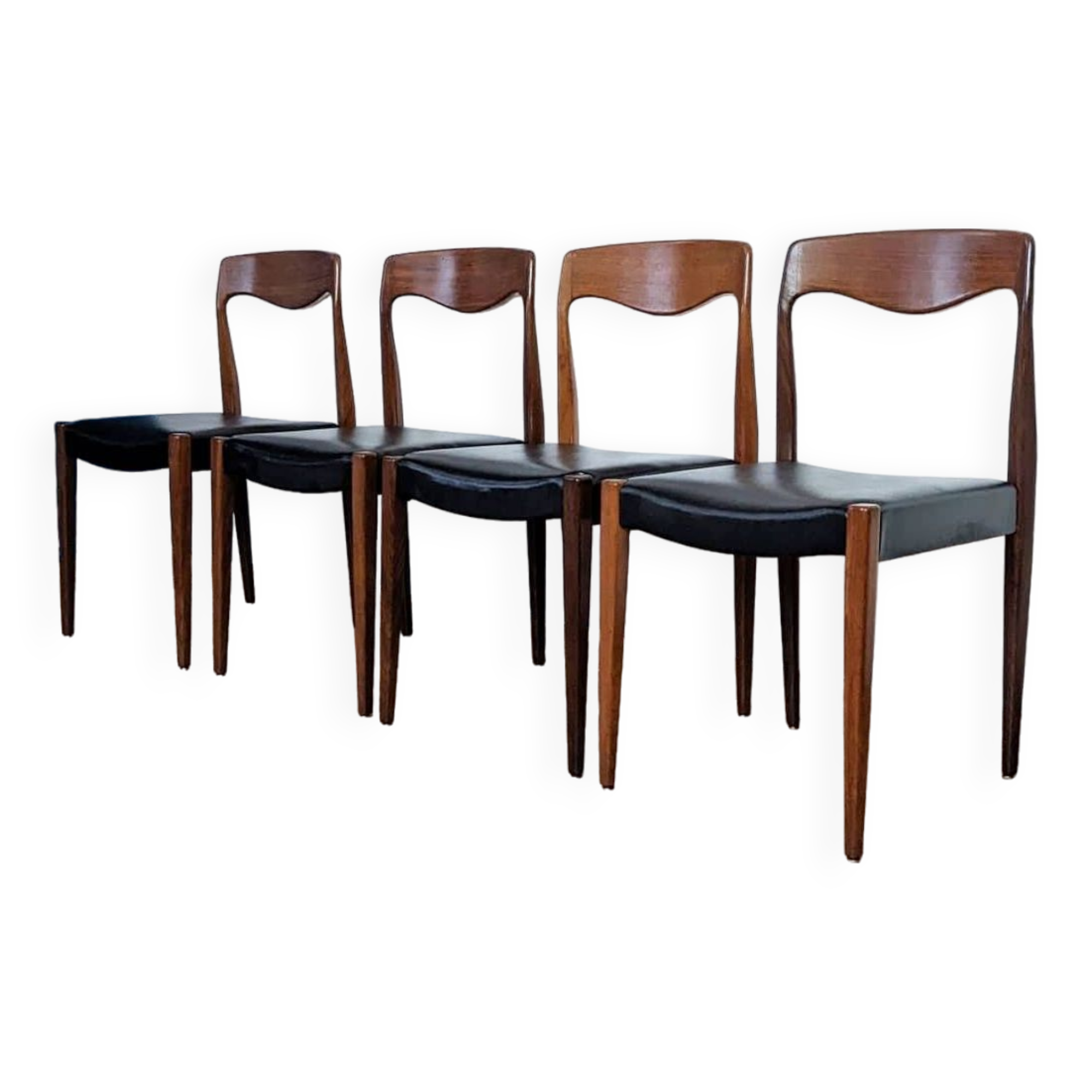 Set of 4 Scandinavian chairs