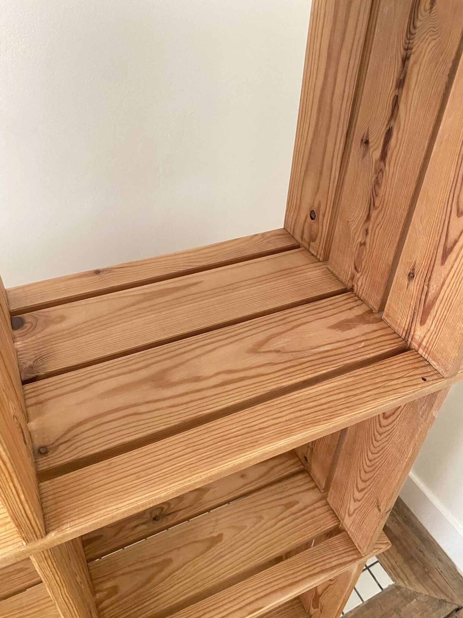 80's pine bookshelf