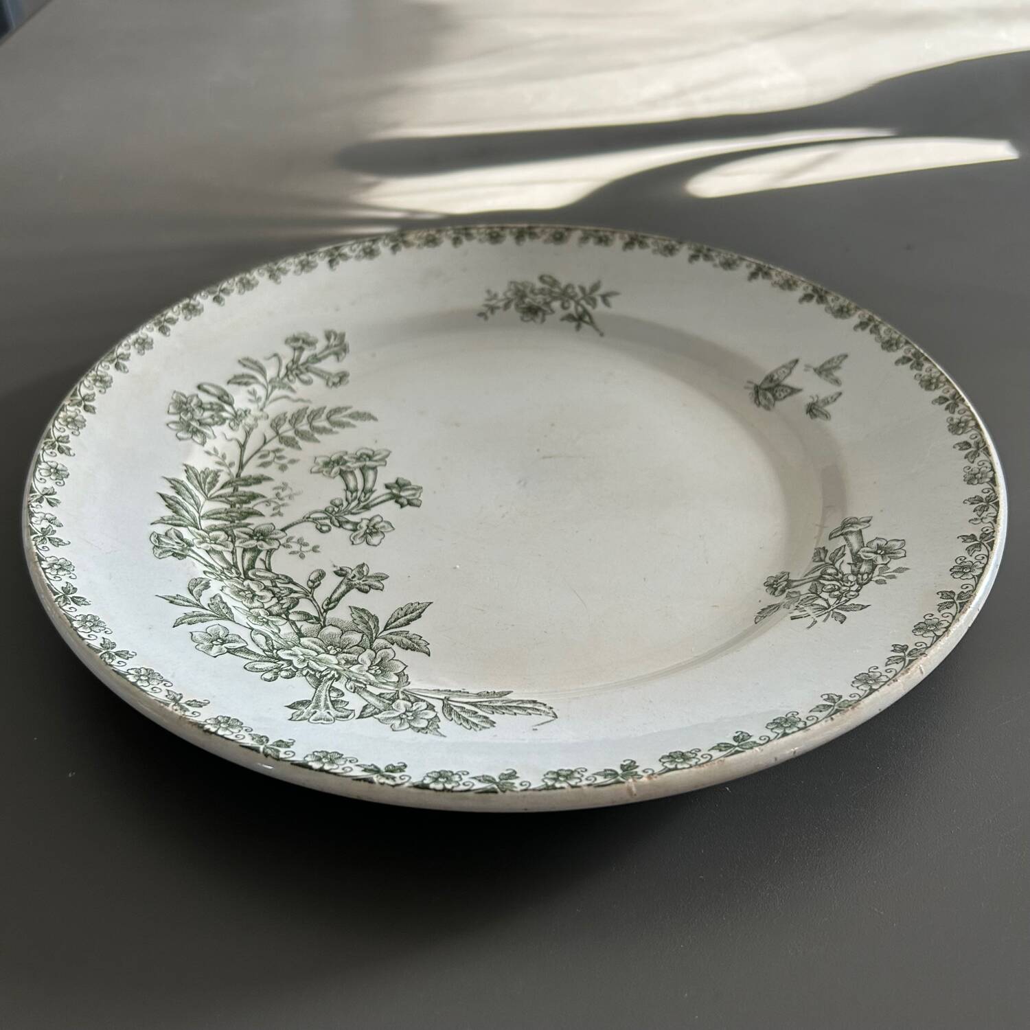 St Amand serving dish