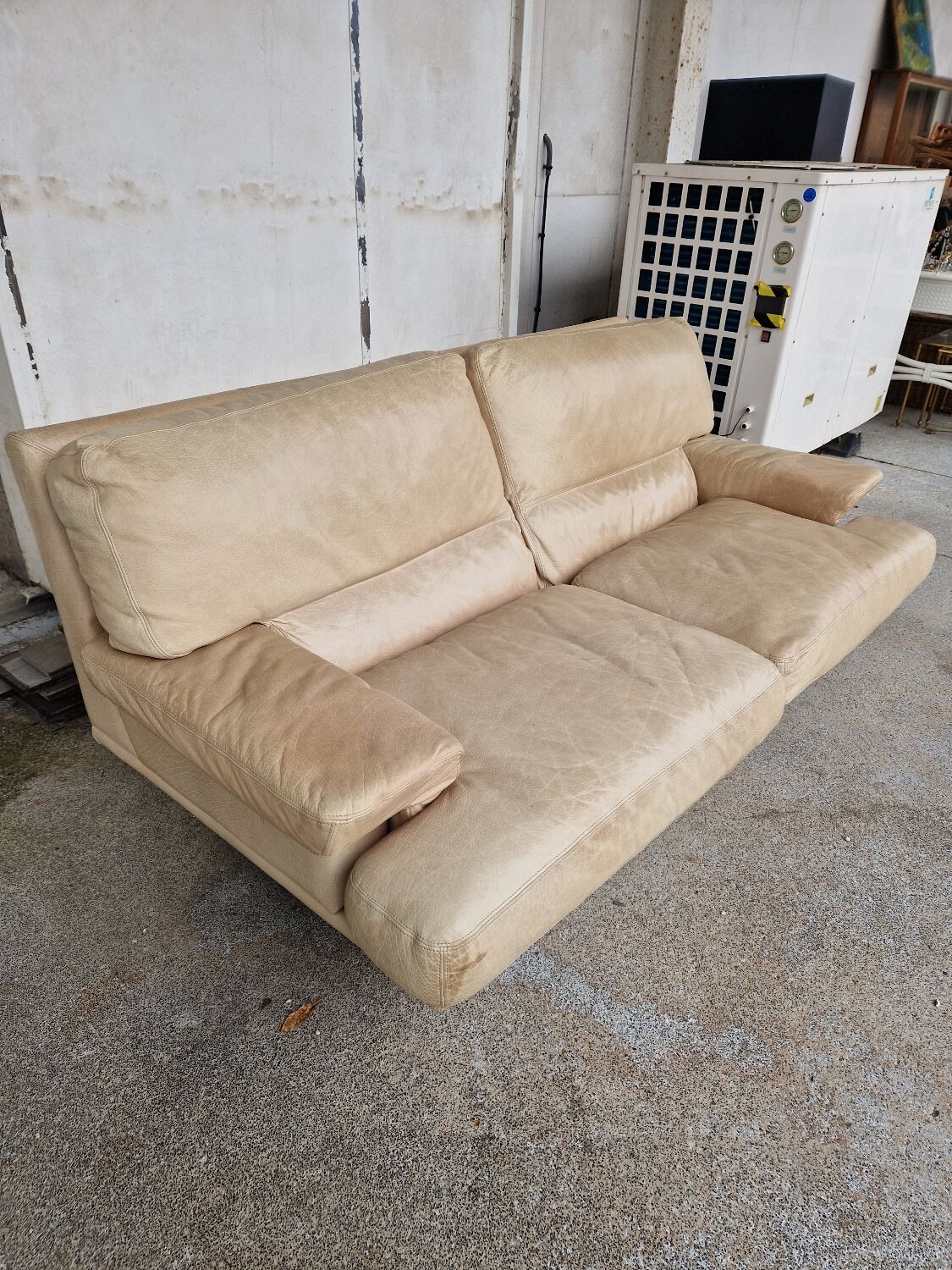 Salon vintage canapé et deux fauteuils