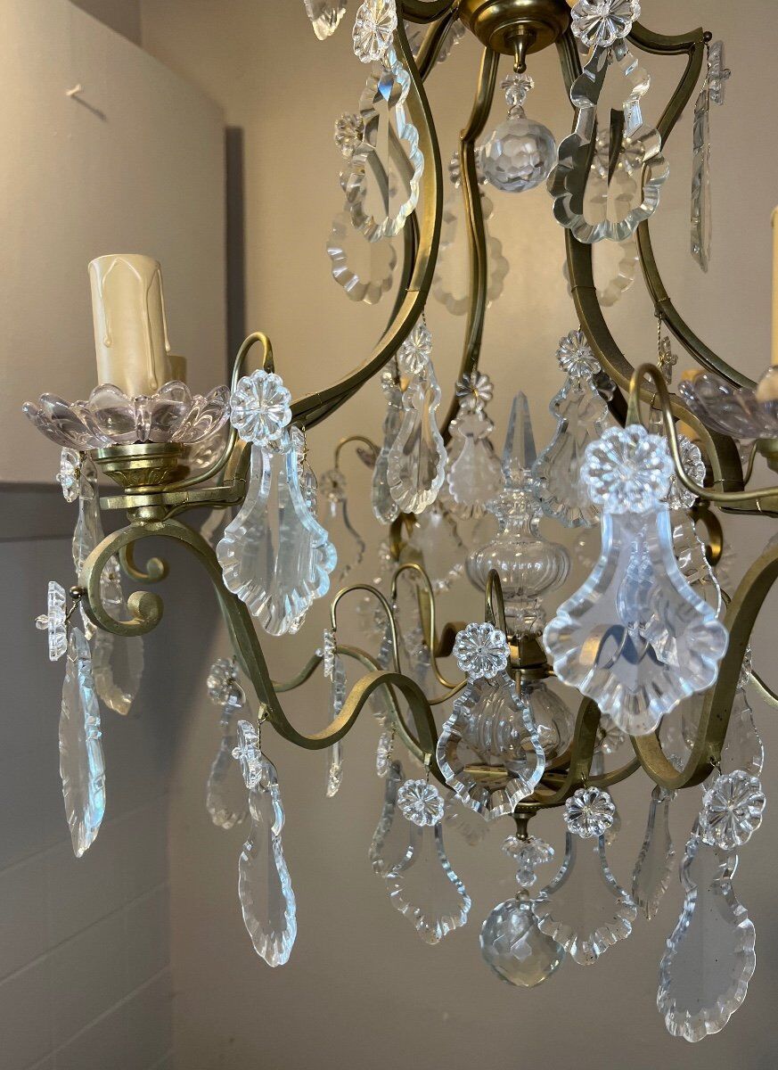 Louis XV style chandelier with pendants