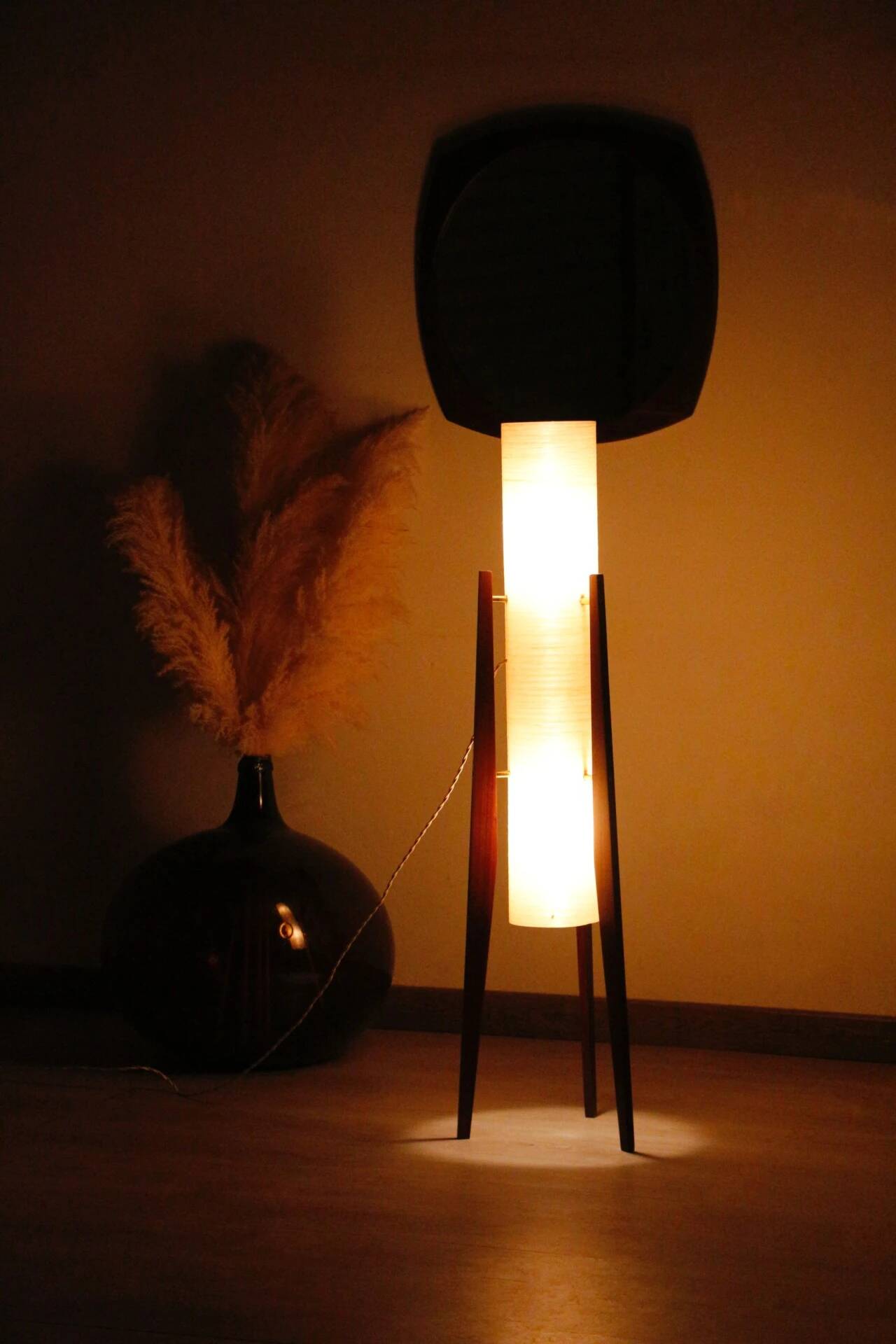 Rocket Lamp – Cream – 1960