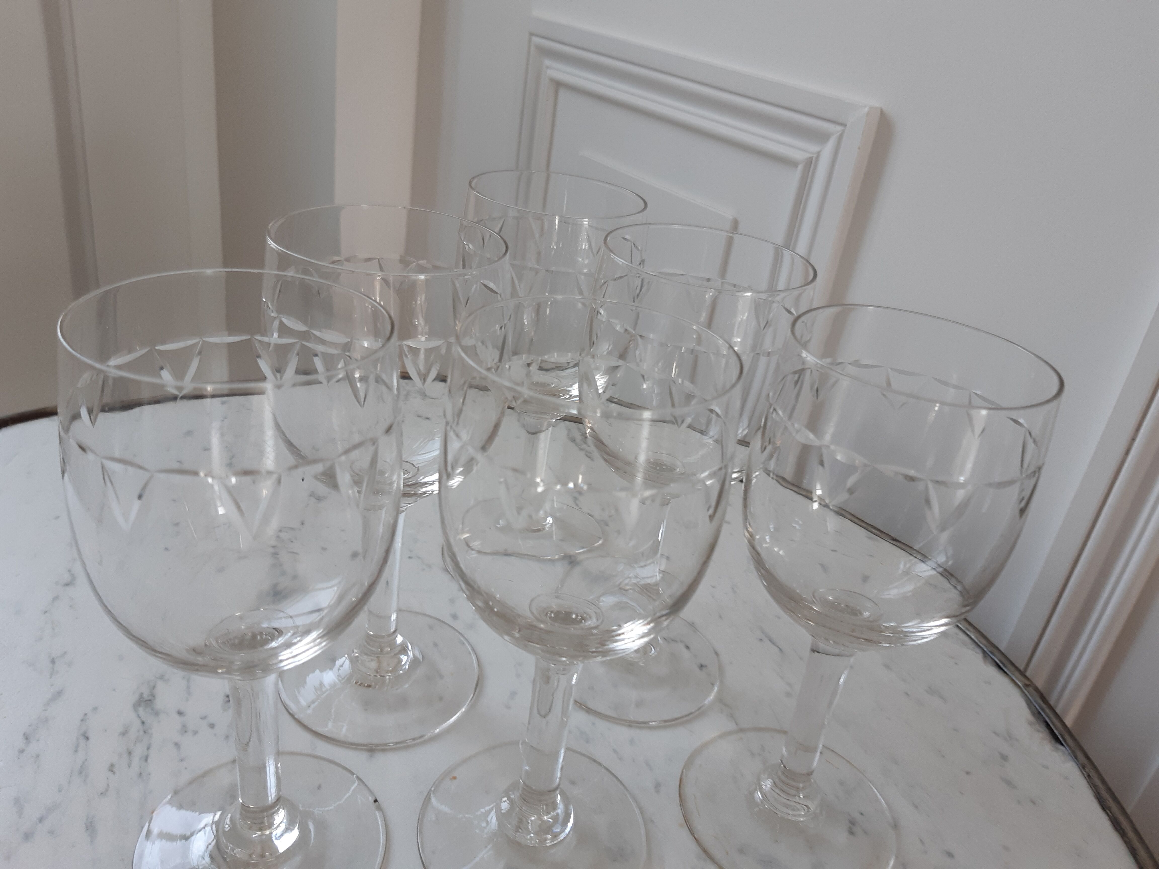 Lot of 6 glasses of crystal wine engraved 20 years