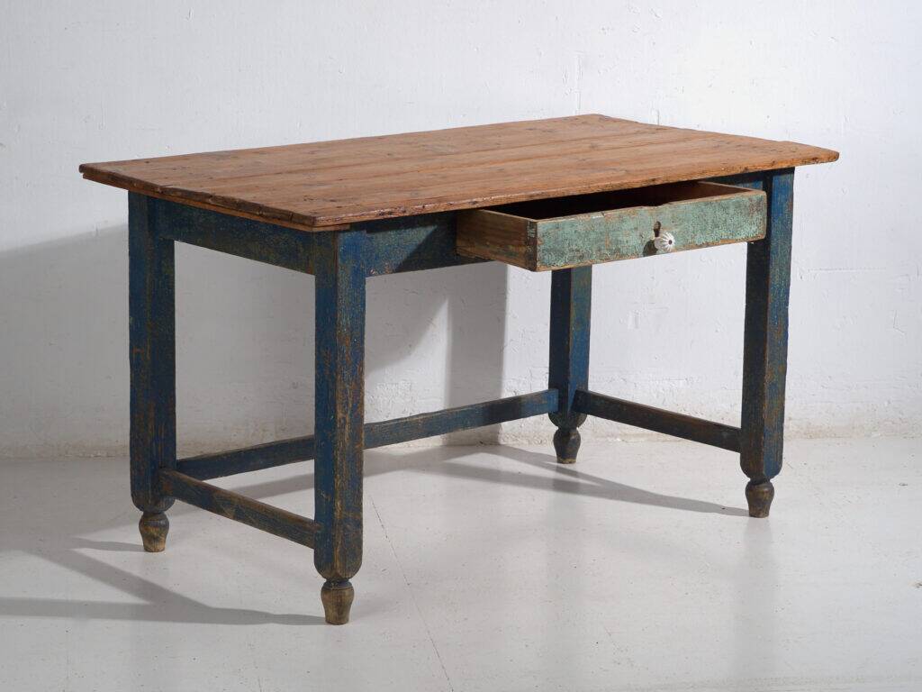 Rustic pine work table – Central Europe, circa 1900