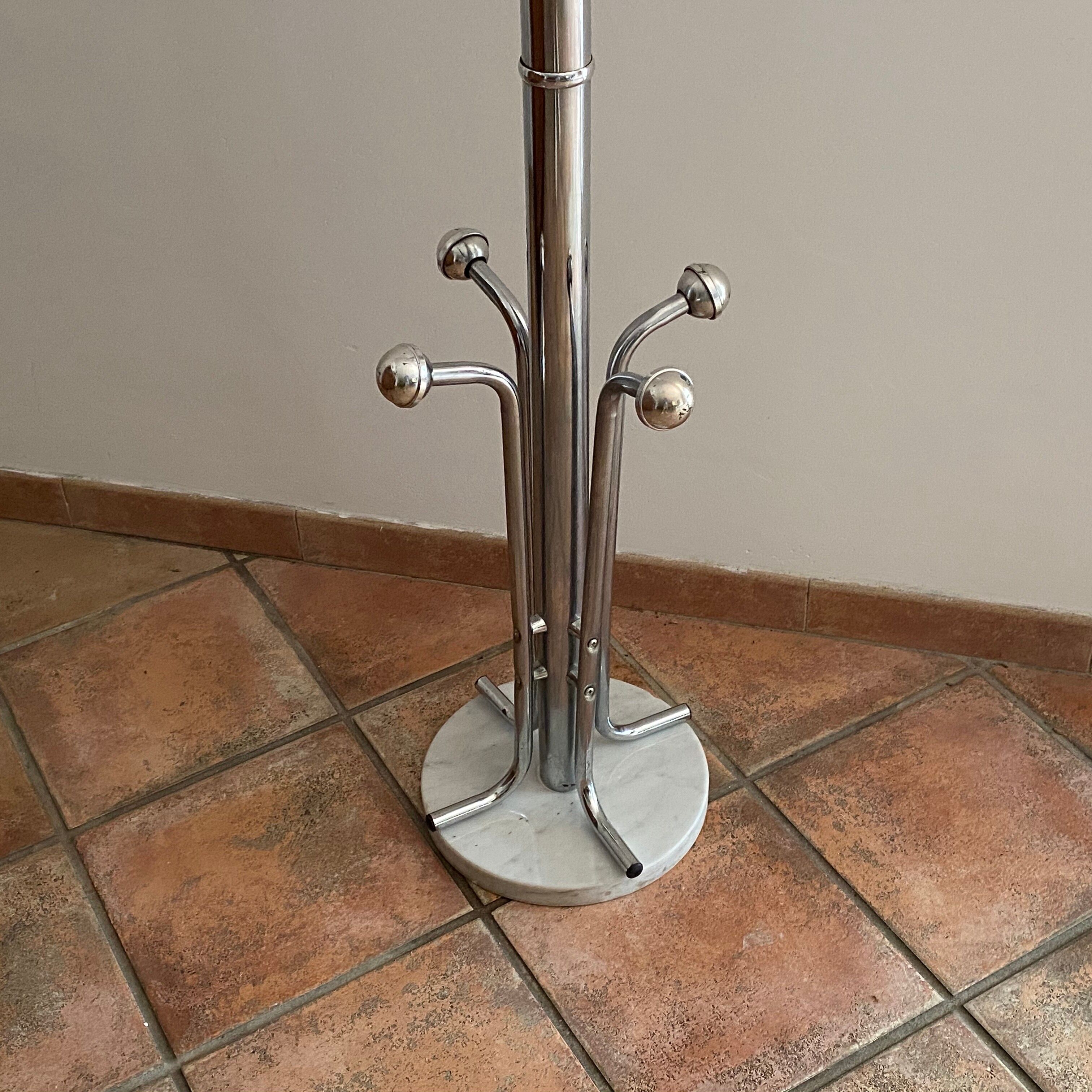 Parrot coat holder marble feet 12 paters 1970