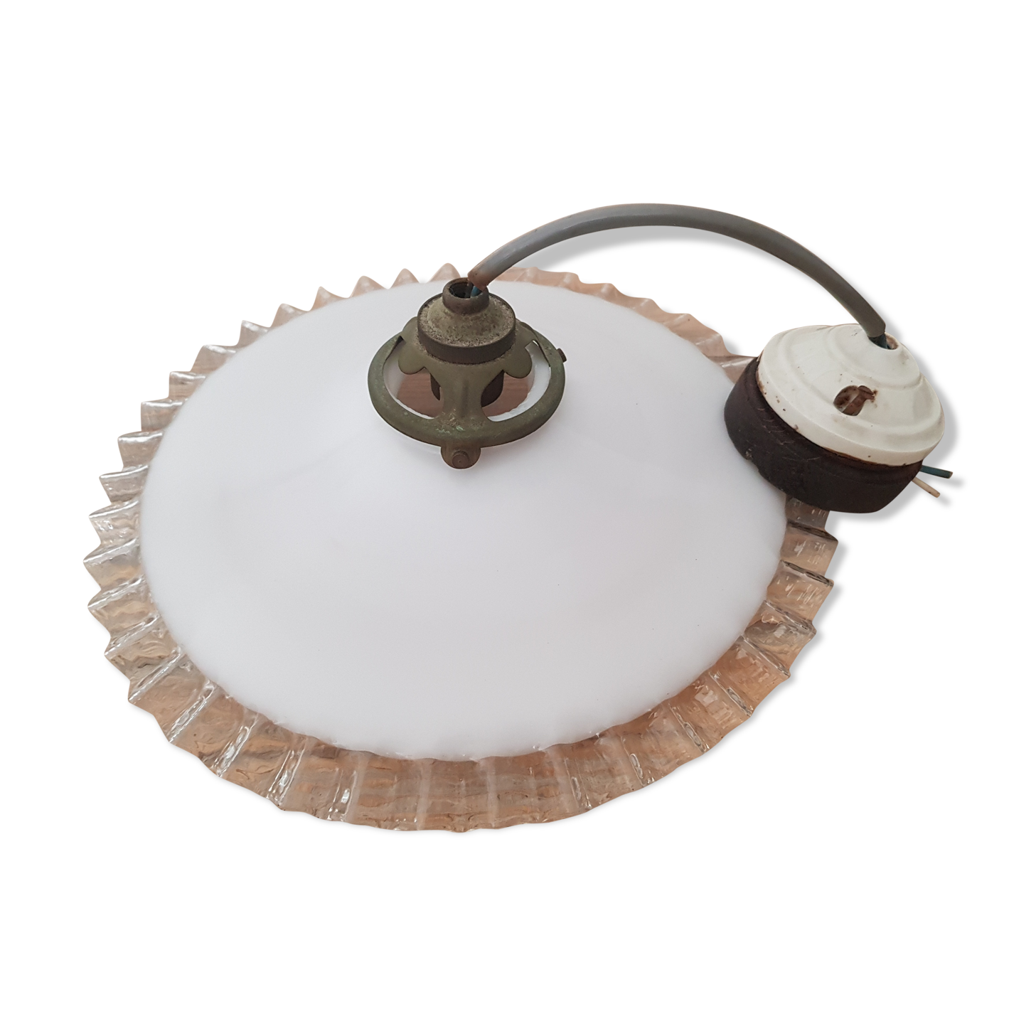 Abat jour en opaline blanche + support plafonnier en porcelaine