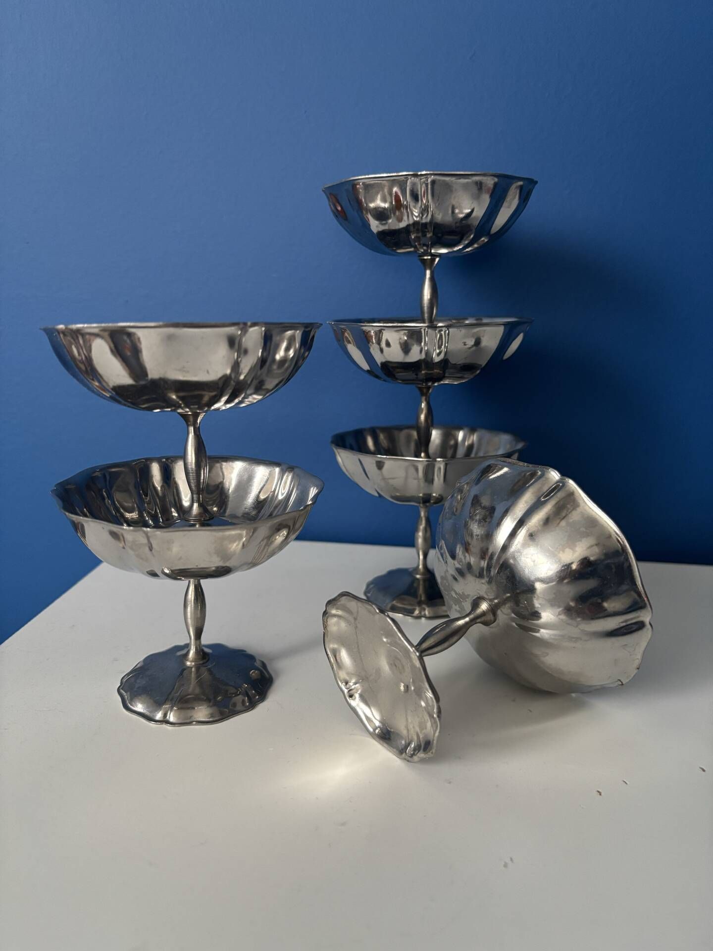 Set of 6 stainless steel ice cream bowls bistro style