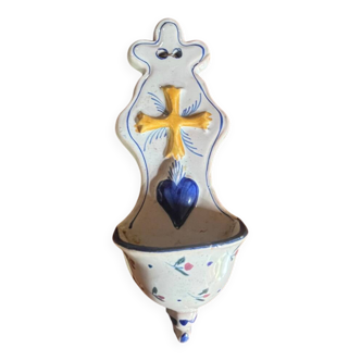 Crucifix en faïence