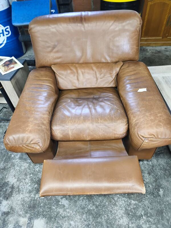 Fauteuil cuir chauffeuse