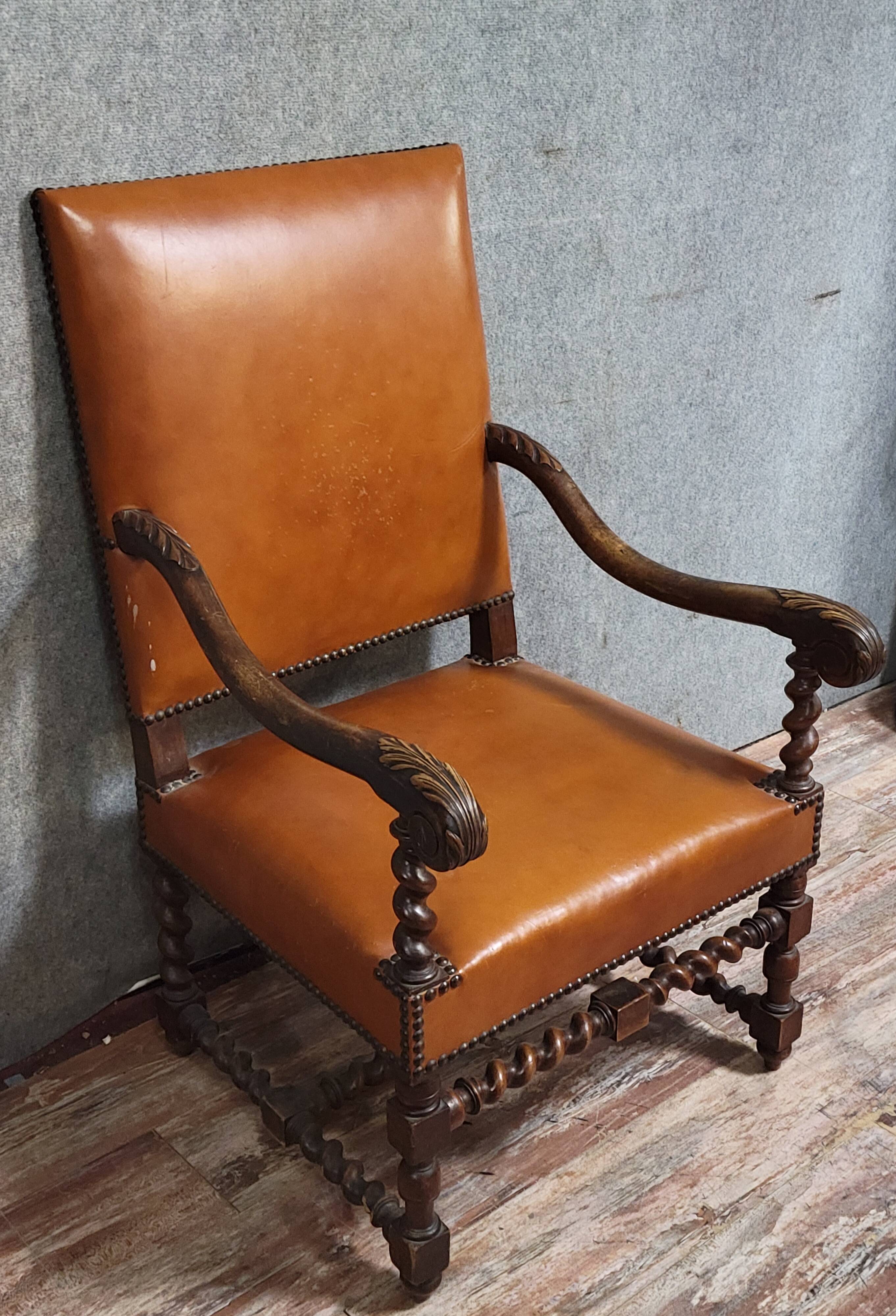 Important antique Louis XIII style office chair, 19th century