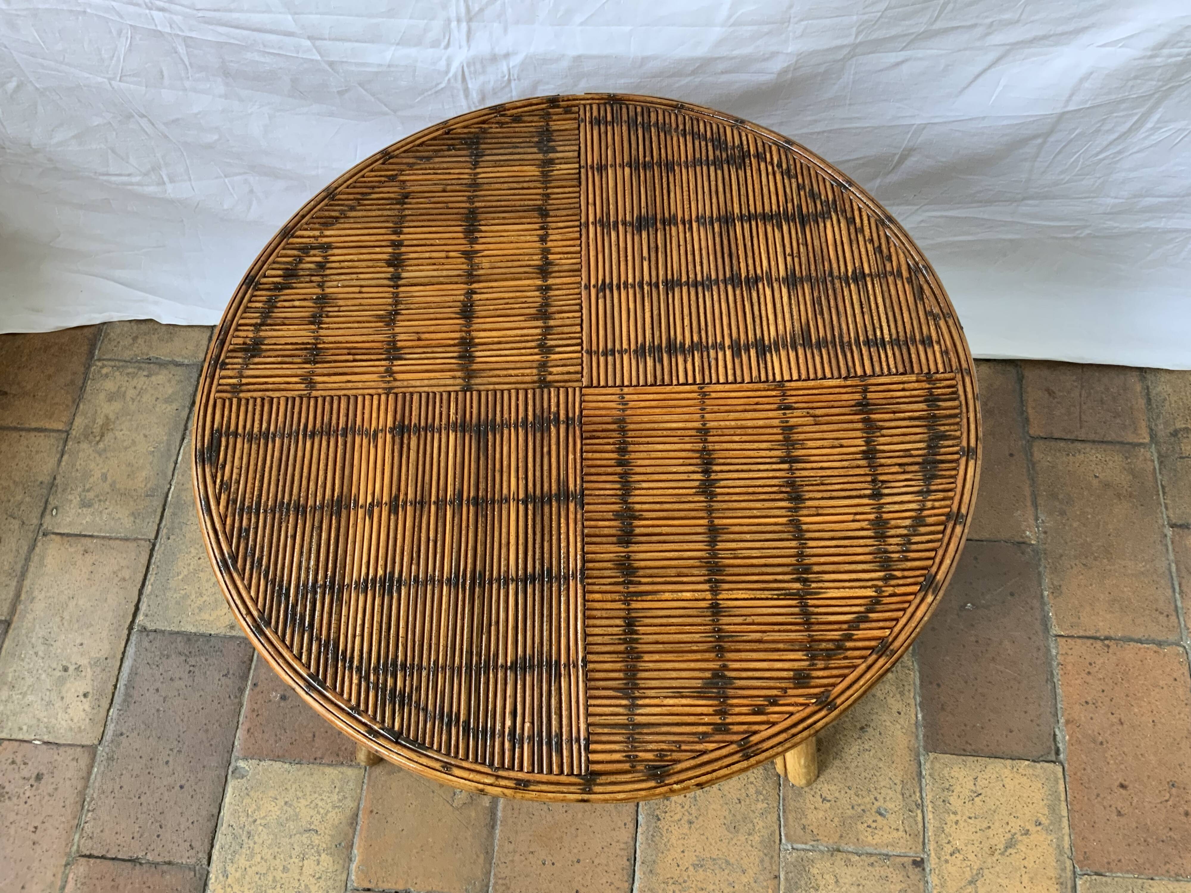 Table basse en rotin
