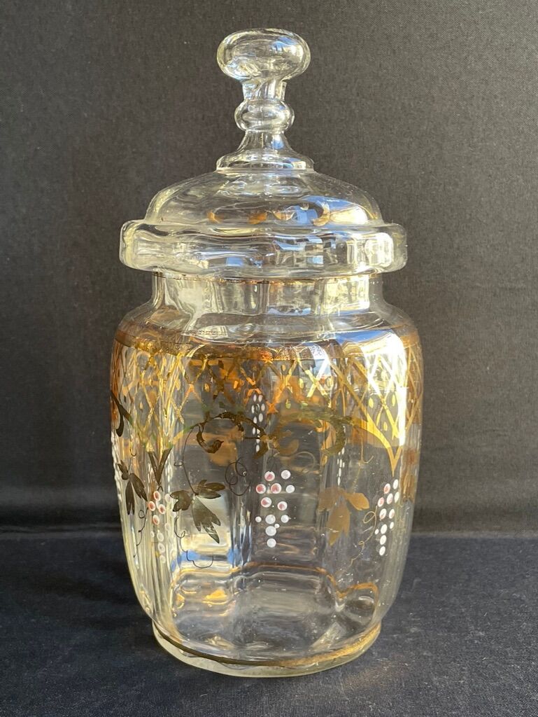 Covered pot called biscuitier