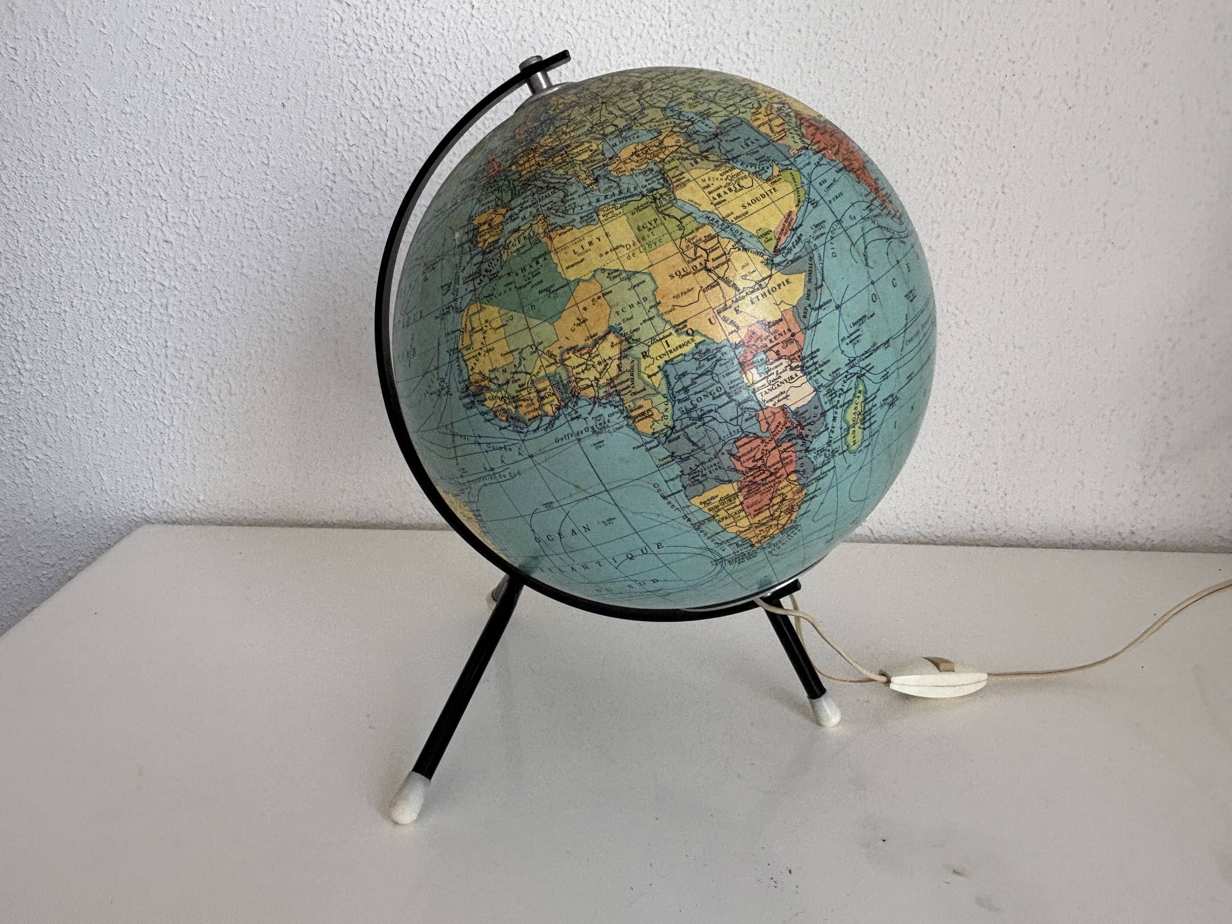 Vintage globe 1962 terrestrial world map glass tripod Taride - 28 cm
