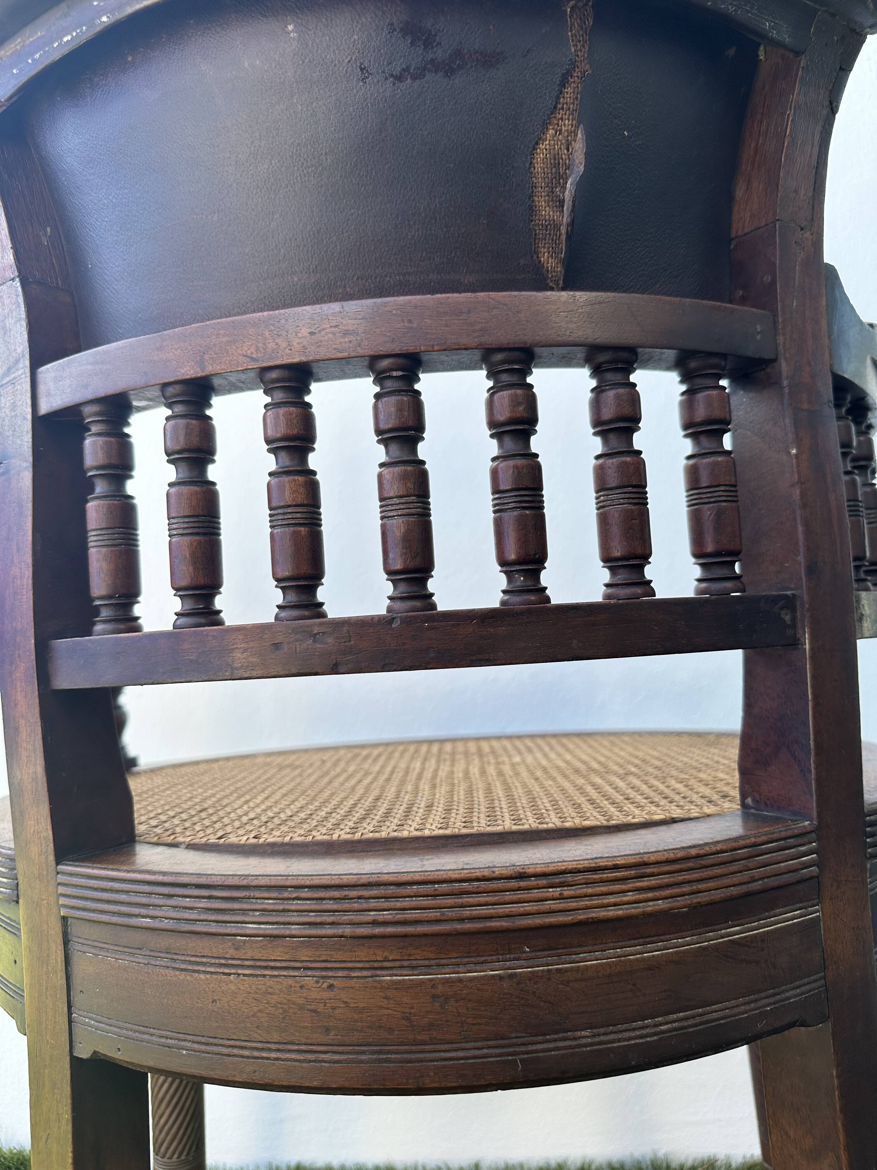 Napoleon III office chair in solid wood