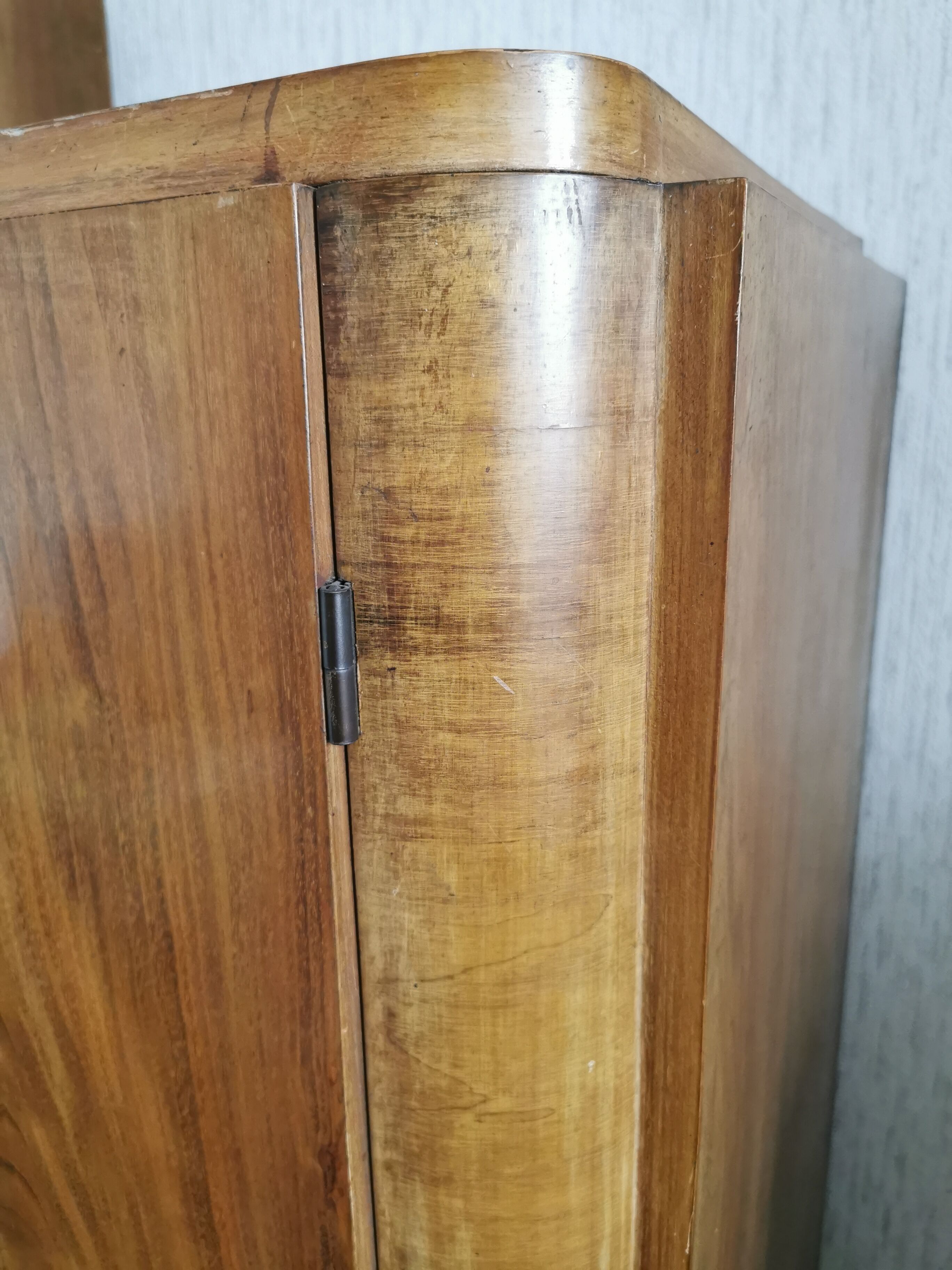 Vintage asymmetric cabinet