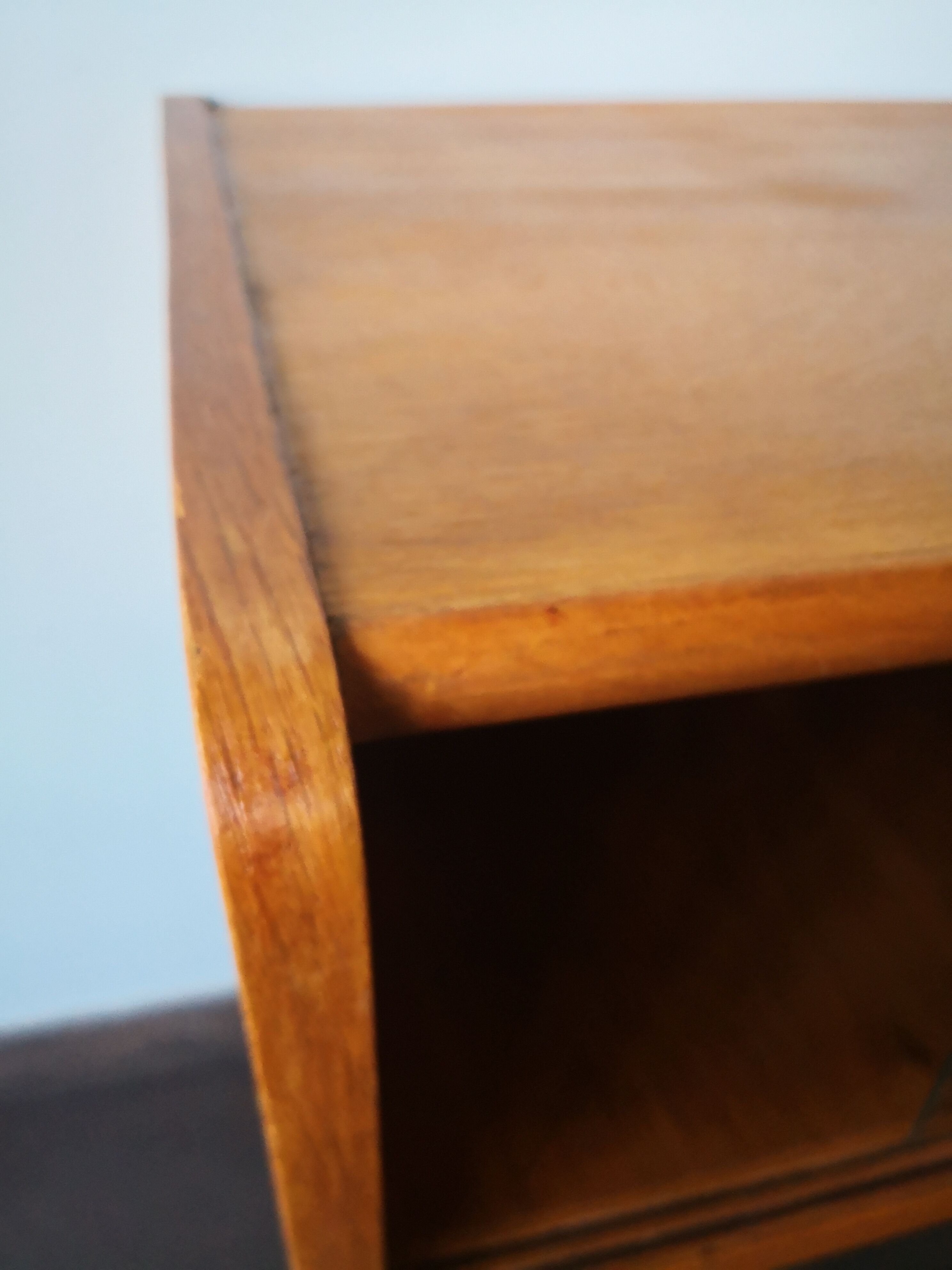 Vintage TV/radio stand, Czech (Opp. Hodonin)