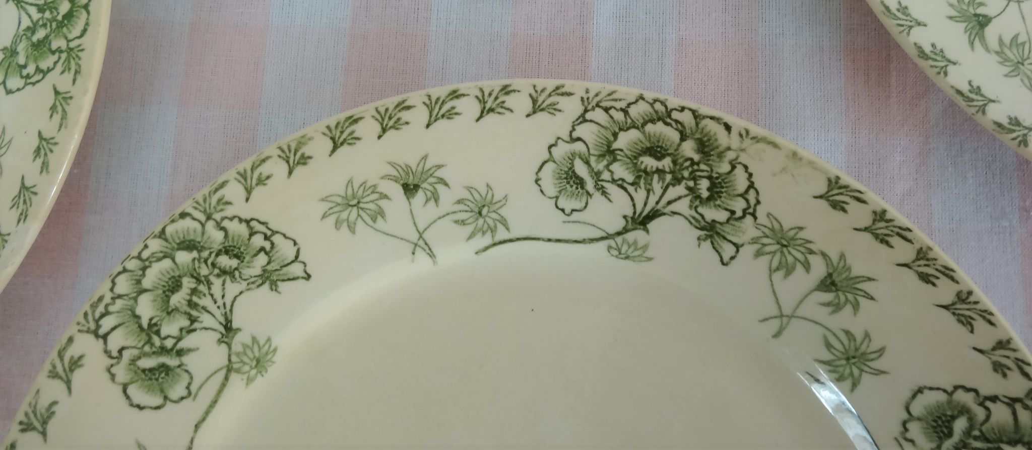 Lot de 4 assiettes plates en faïence de Sarreguemines motif Palmyre