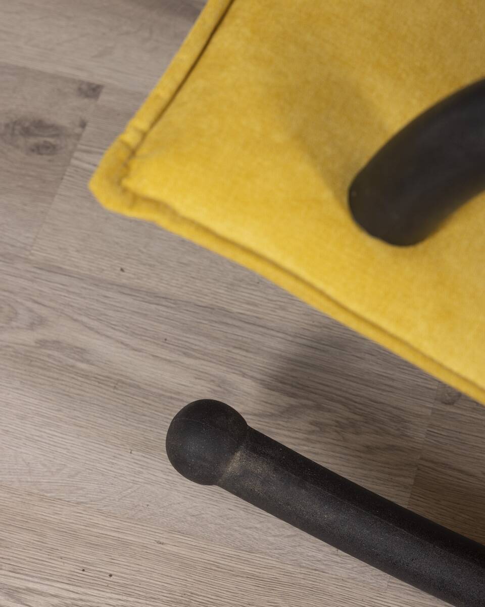 ROCKING CHAIR FROM THE 1980S, “T-LINE” DESIGN BURKHARD VOGTHERR FOR ARFLEX