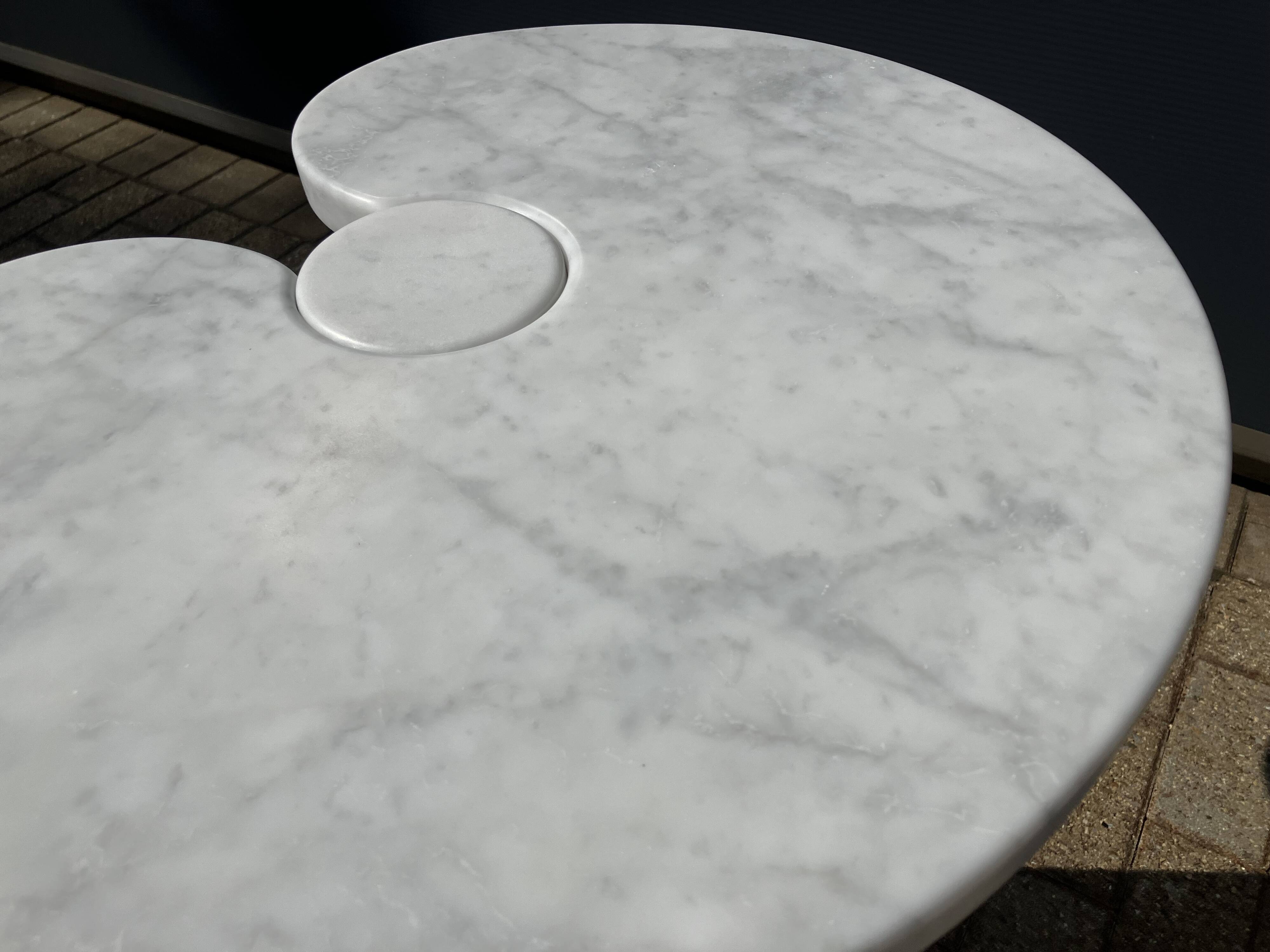 2x Eros Side table Angelo Mangiarotti Carrara marmer Nieuwstaat!