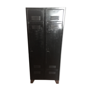 Armoire industrielle en métal