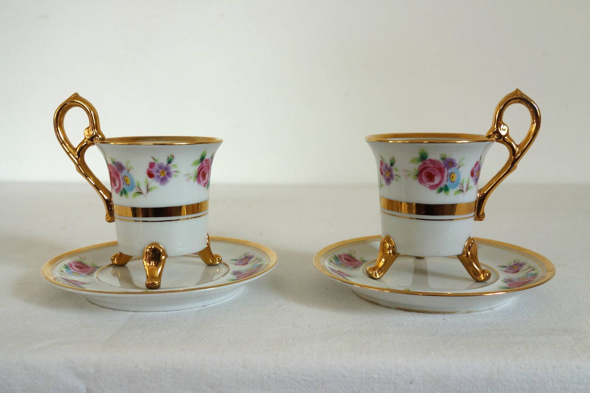 Pair of Japanese porcelain cups and saucers by Ohashi China