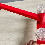 Robinet vintage rouge
