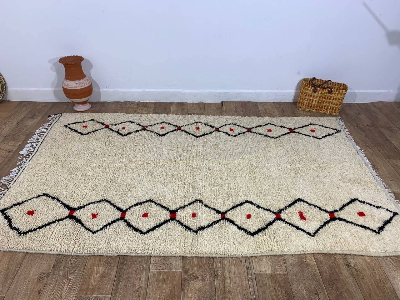 Handmade Moroccan Berber rug 253 X 153 CM
