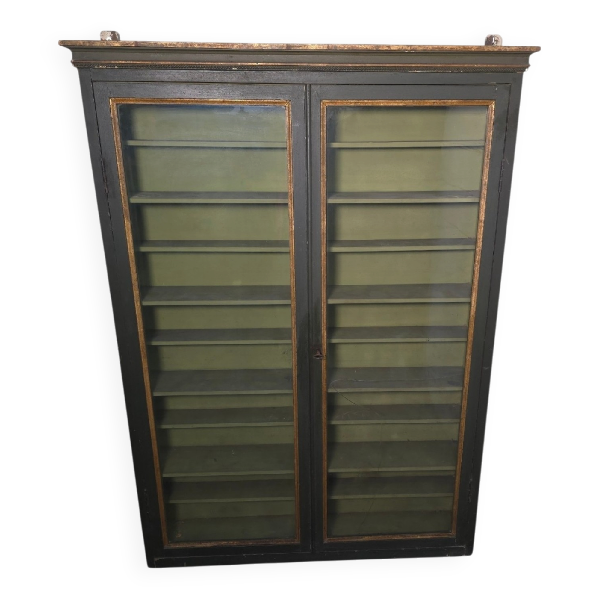 Ancienne vitrine murale cabinet de curiosités
