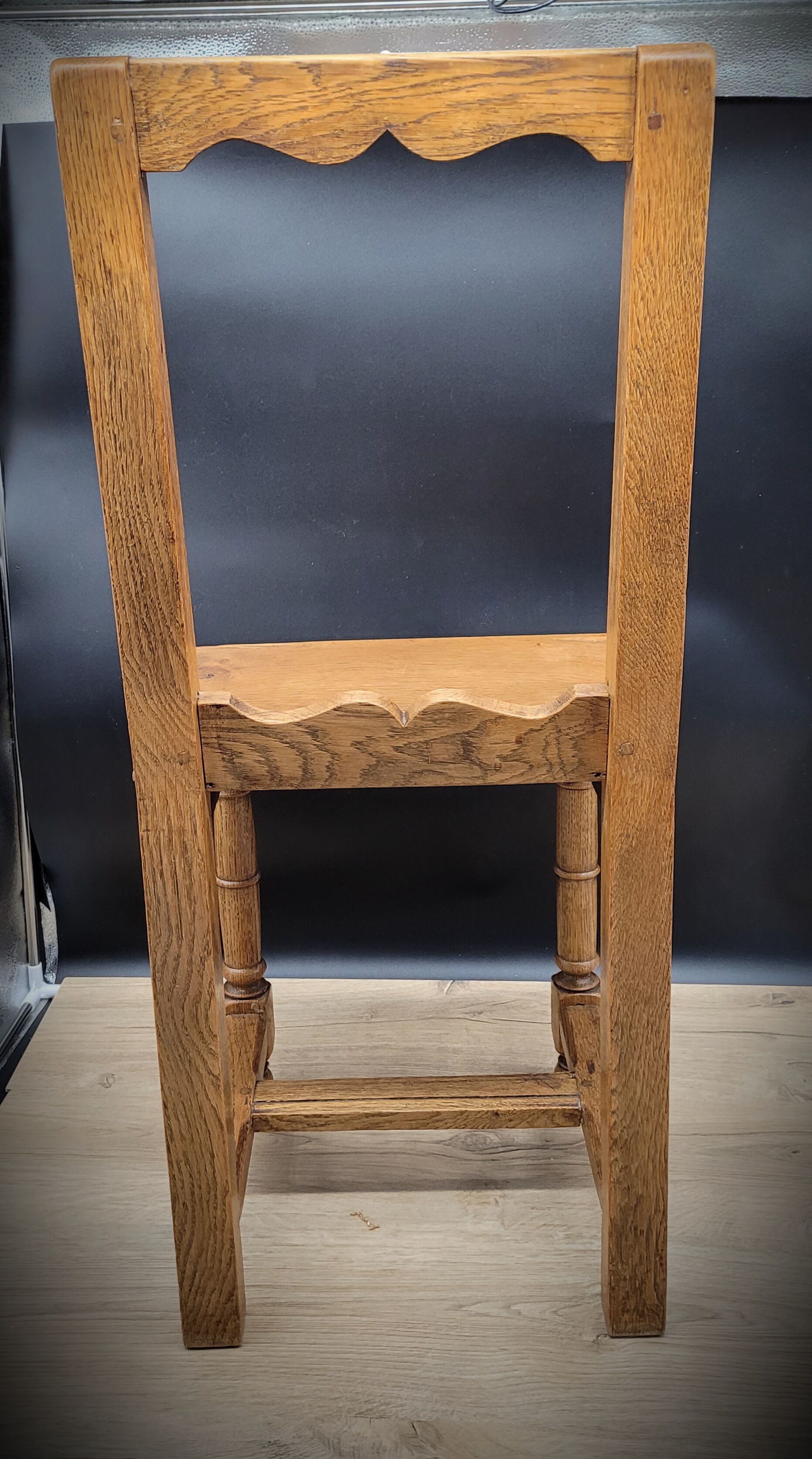 Solid wood country chair