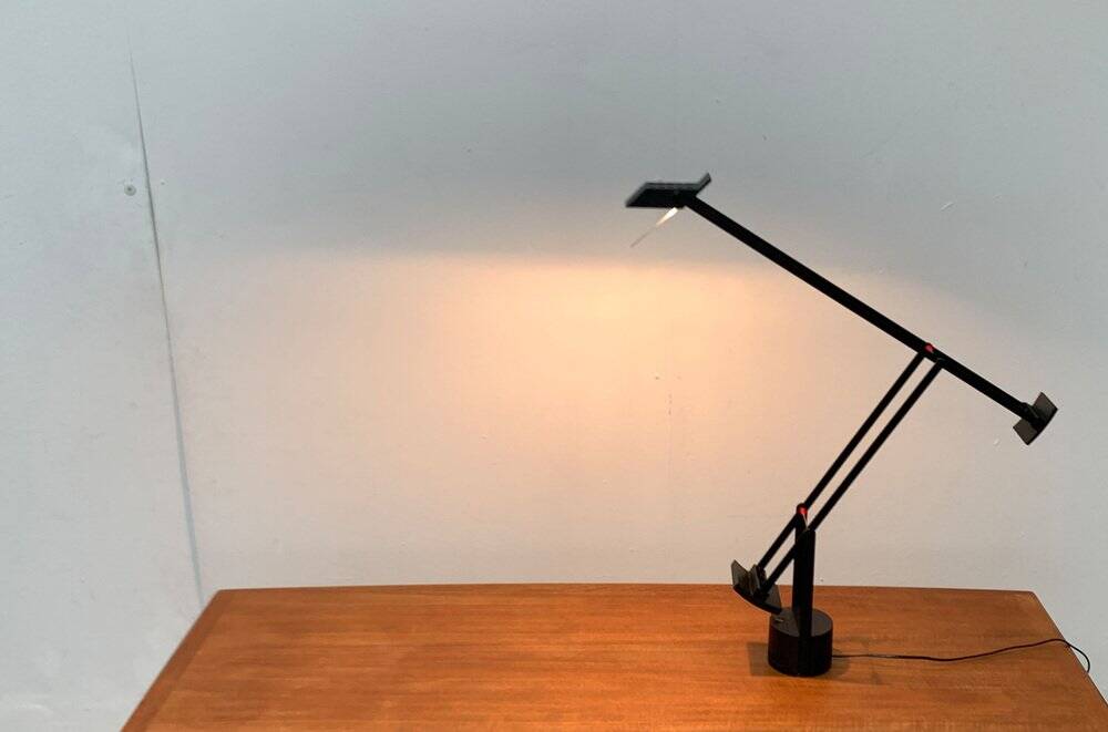 Postmodern Italian Tizio table lamp by Richard Sapper for Artemide, 1970s.