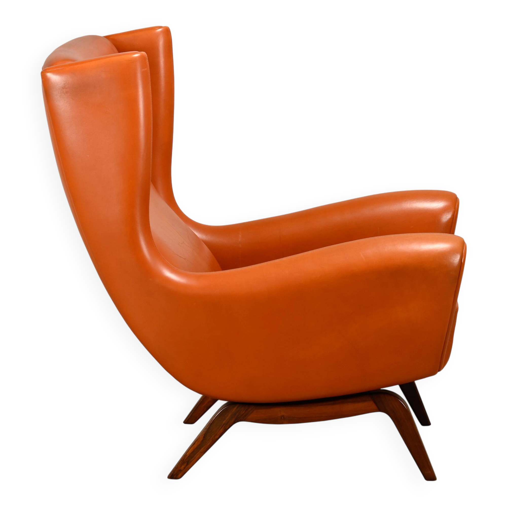 Illum Wikkelsø Wingback Armchair Model 110 in Cognac Leather, Denmark 1960s